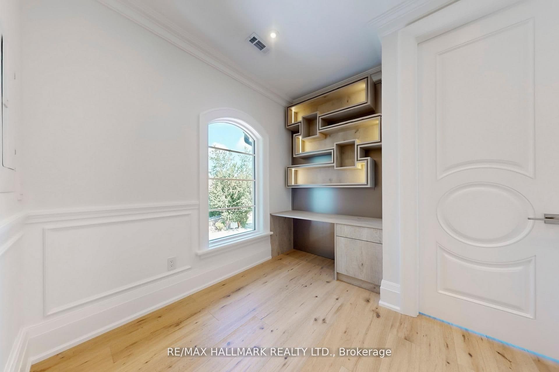 152 Olde Bayview Avenue — photo 30