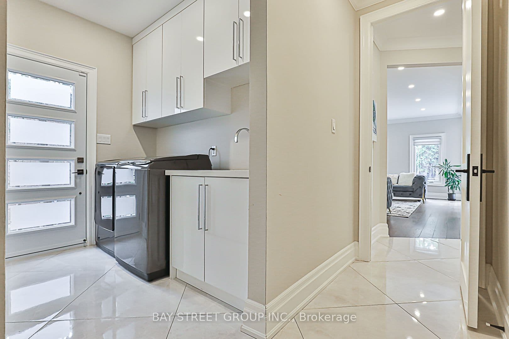 11 Gatcombe Circle — photo 23