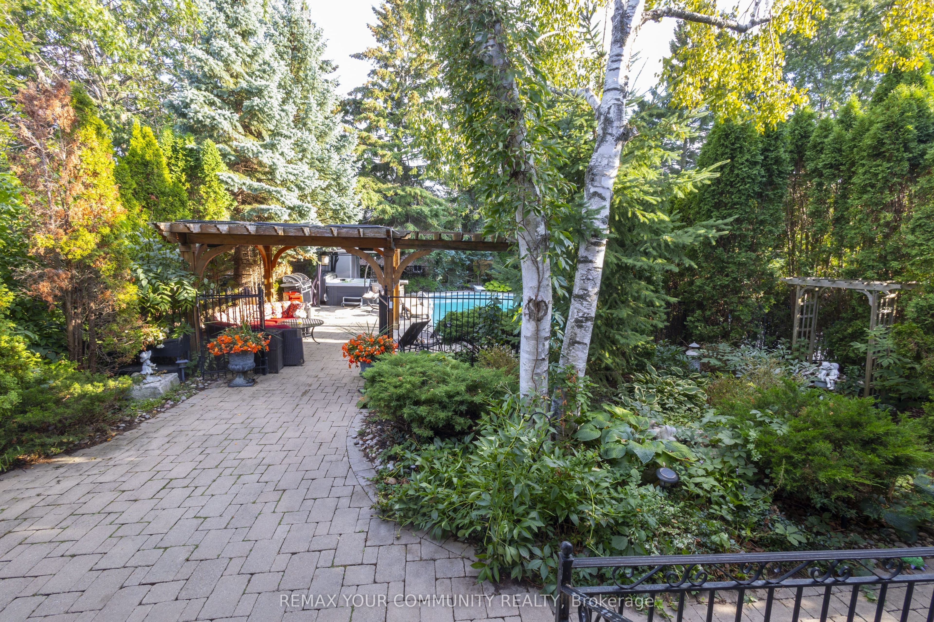 95 Naughton Drive — photo 5
