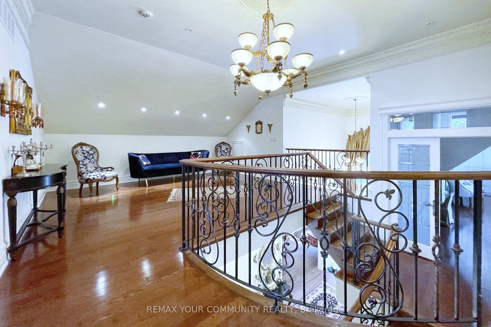95 Naughton Drive — photo 33
