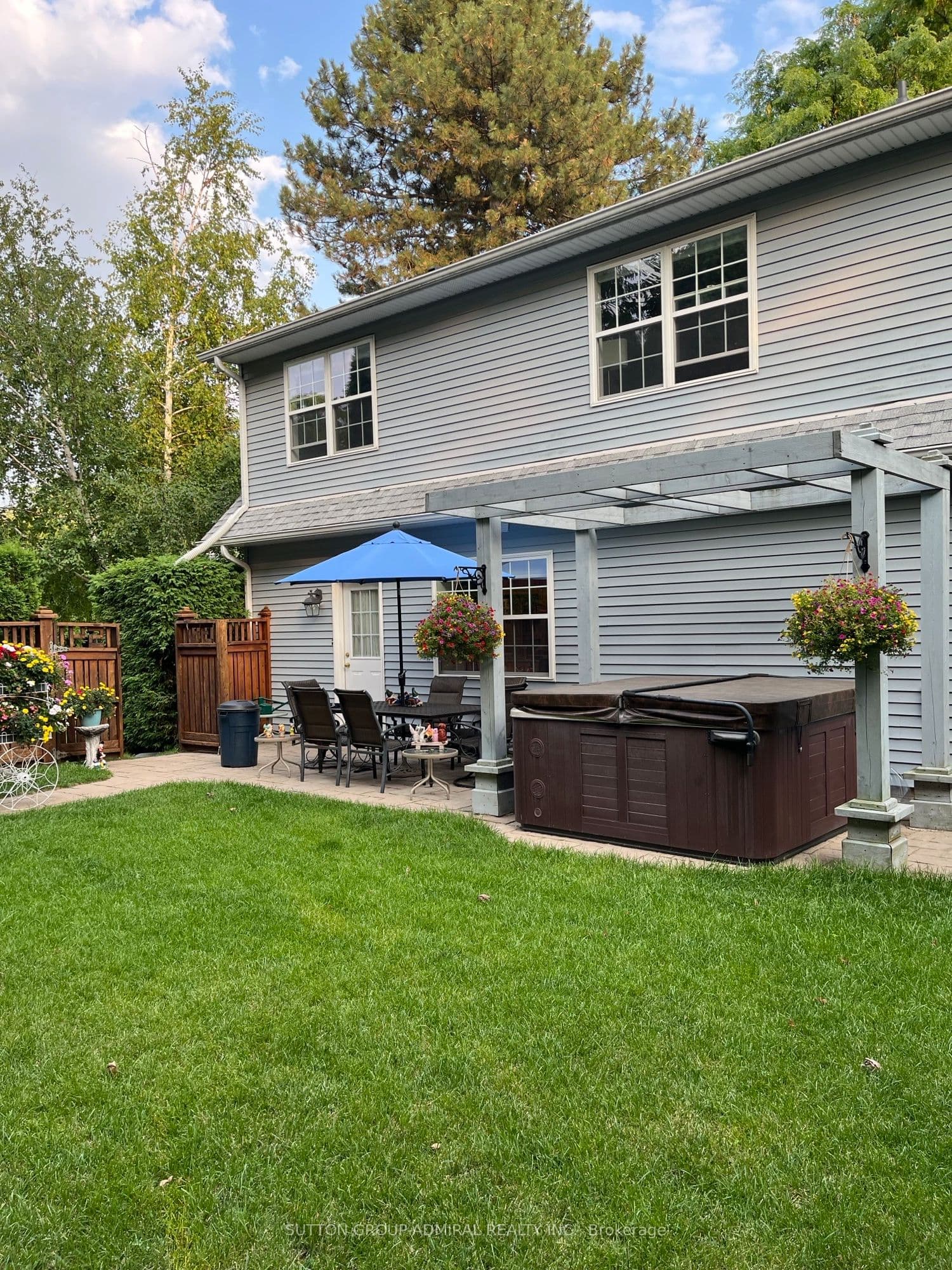54 Starlight Crescent — photo 49