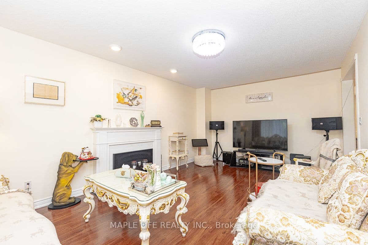 1 Elderwood Drive — photo 35