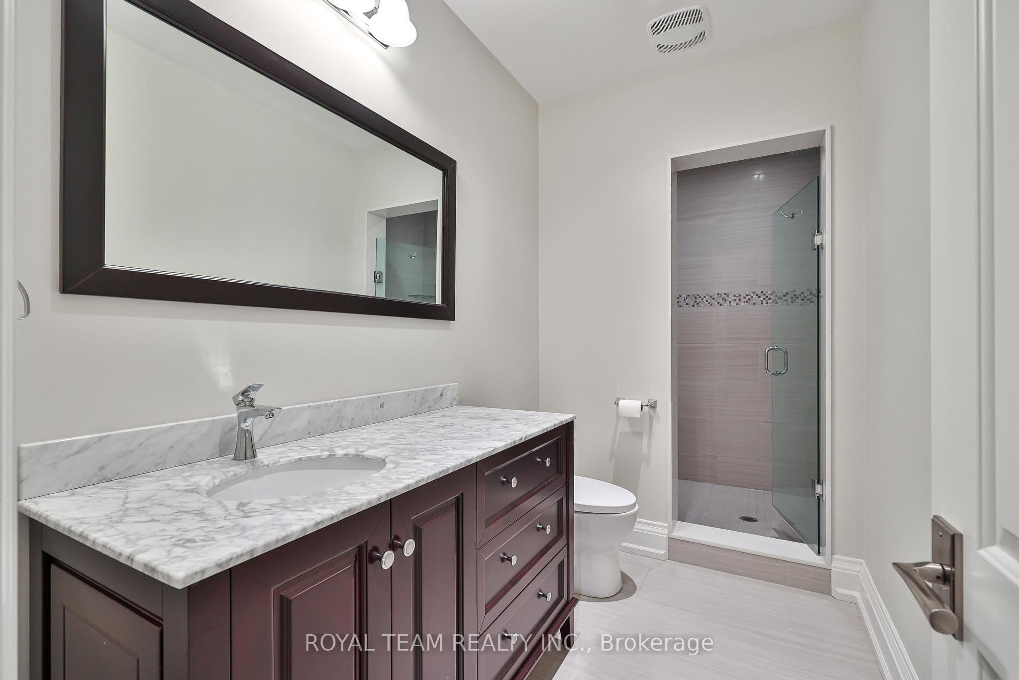 130 Elmwood Avenue — photo 48