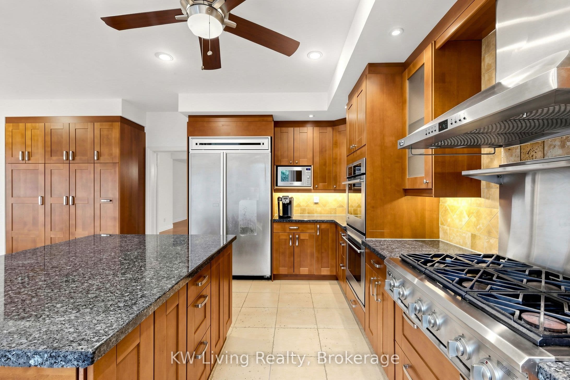 22 Ava Crescent — photo 13