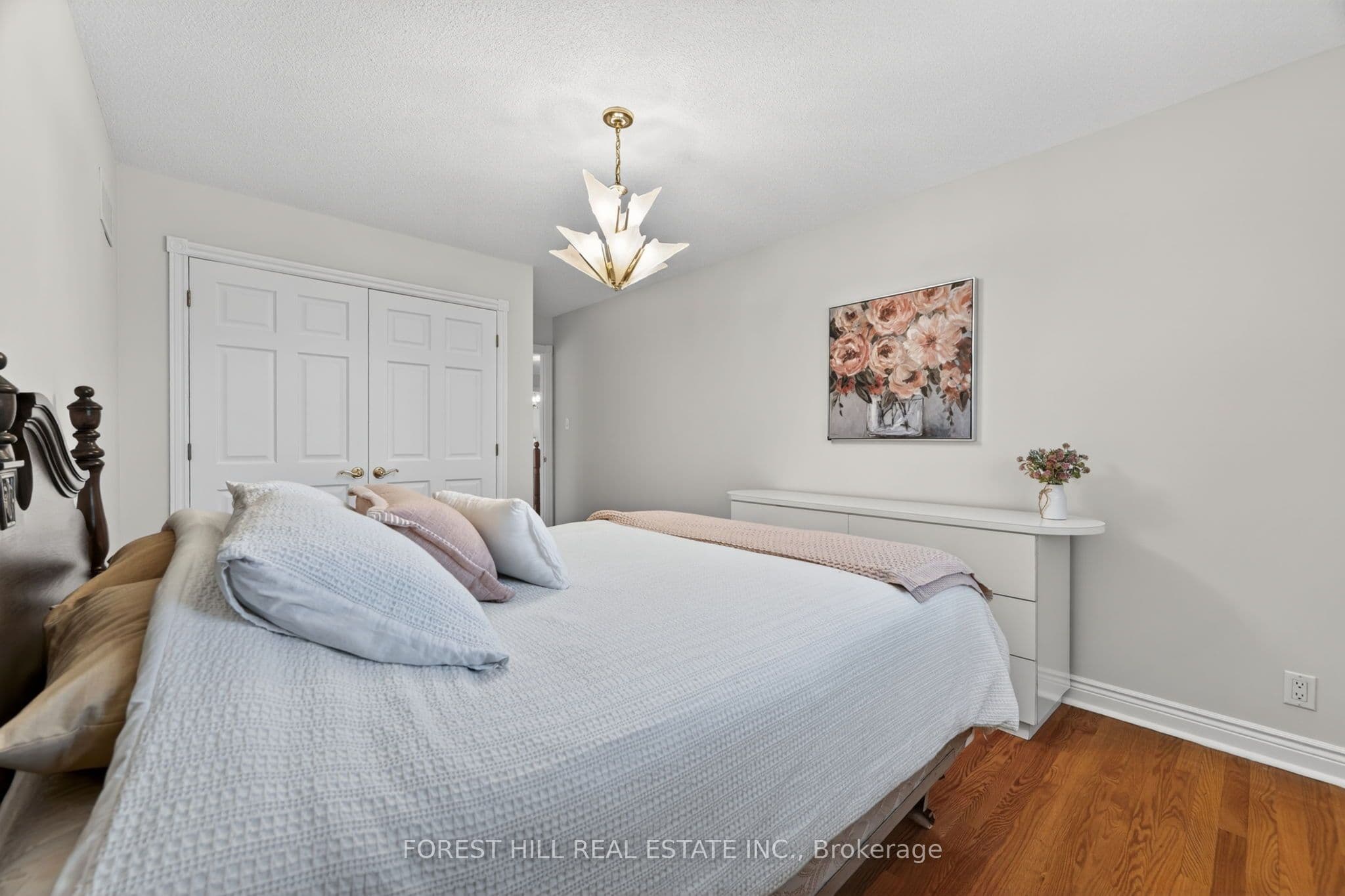10601 Bathurst Street — photo 38