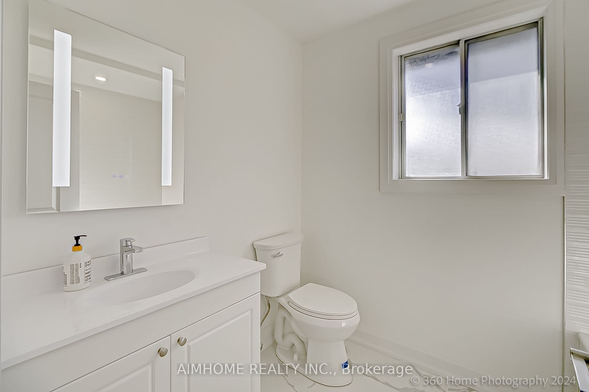 179 Oxford Street — photo 27