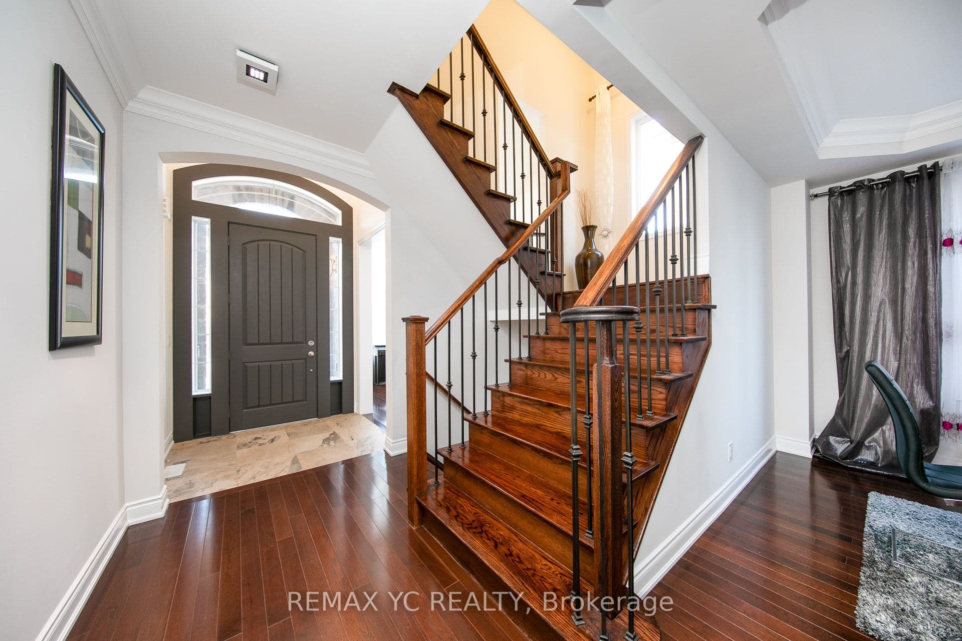 43 Laredo Drive — photo 4