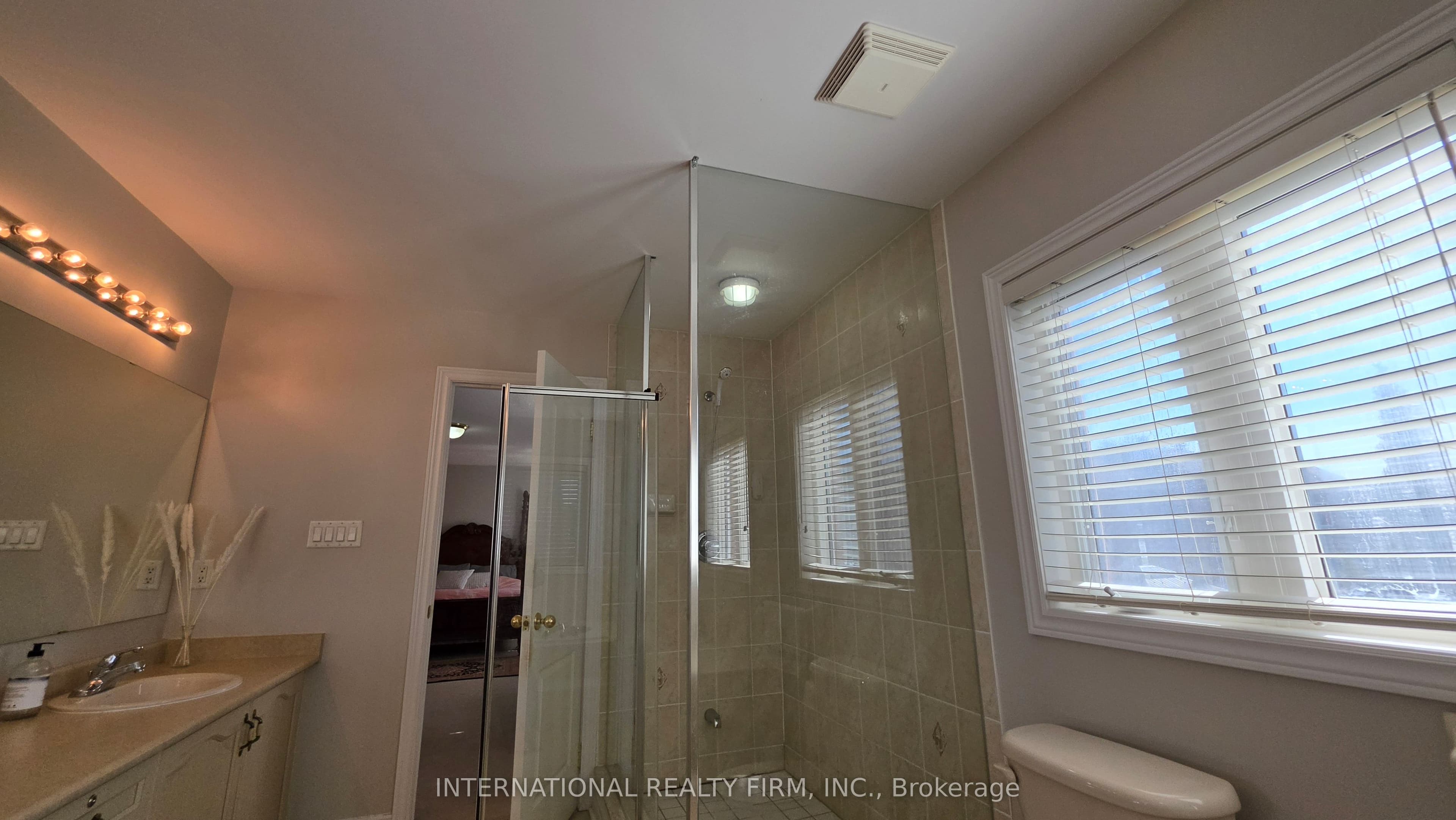 30 O'Hara Crescent — photo 29