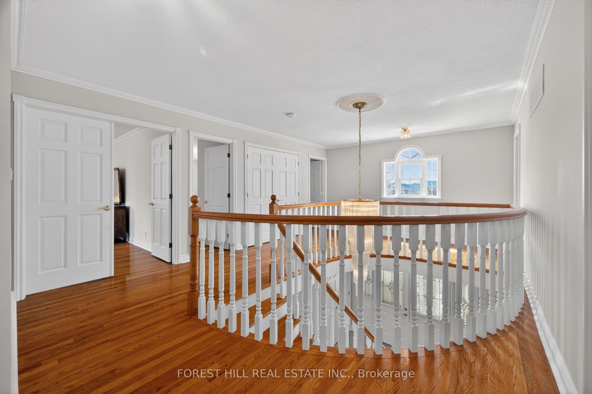 10601 Bathurst Street — photo 35