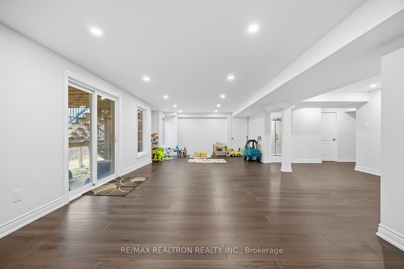 10 Dovetail Drive — photo 29