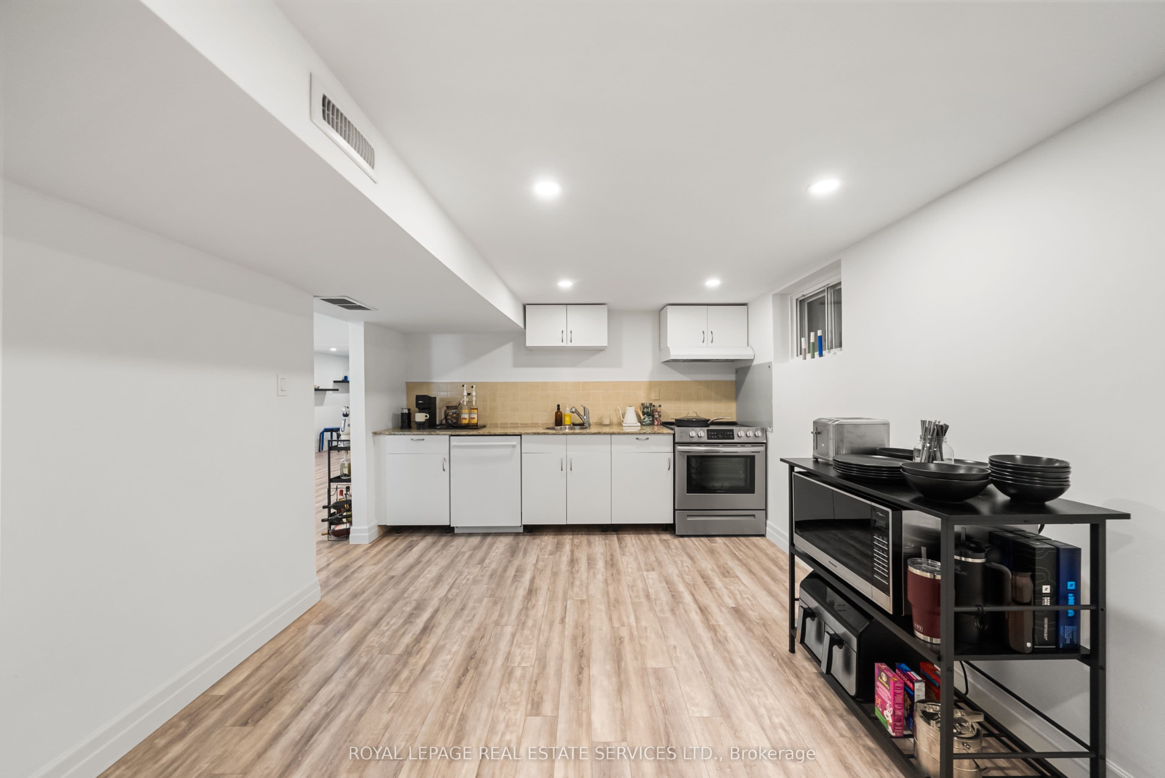 296 Lennox Avenue — photo 48