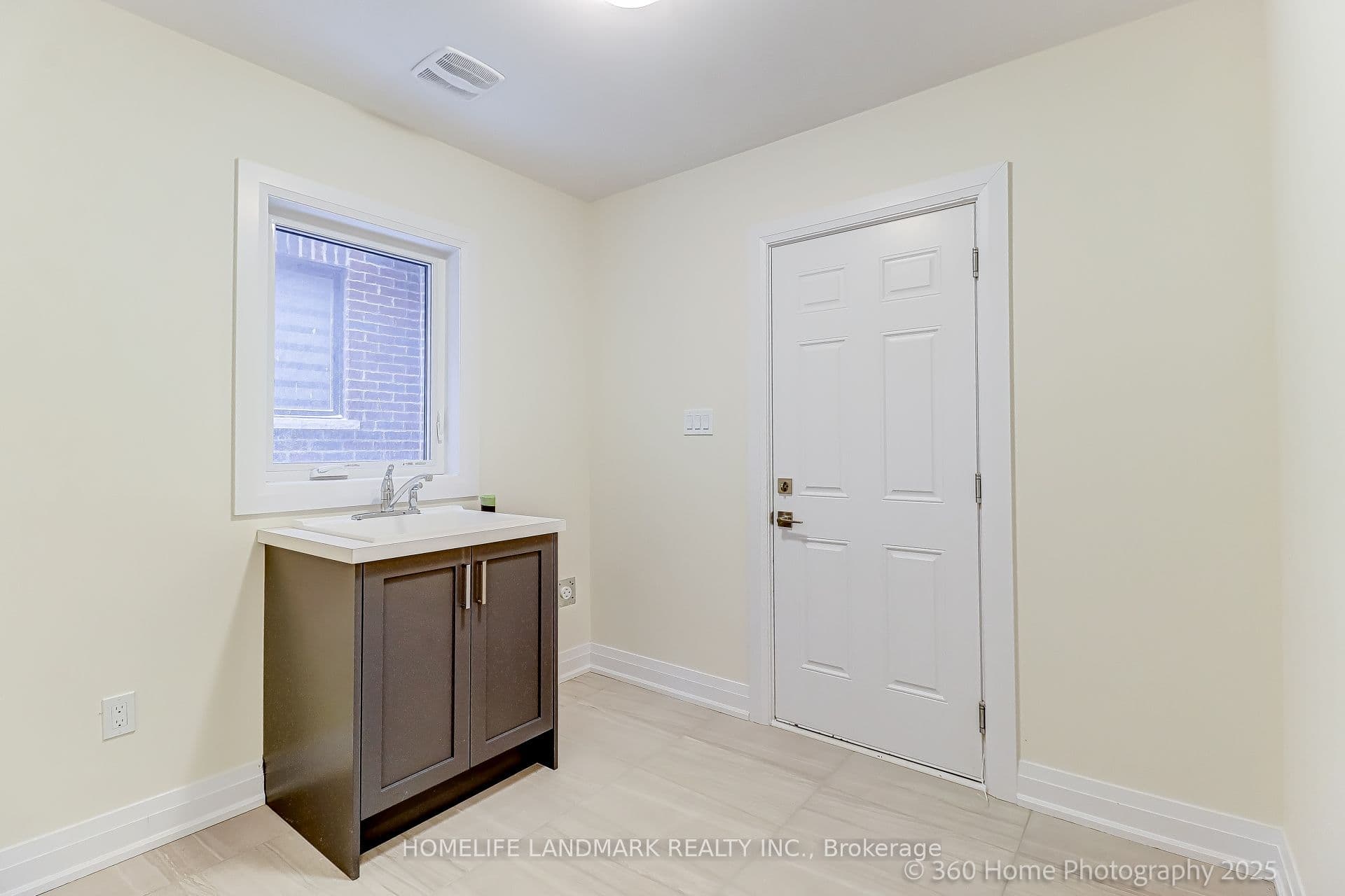 8 Mapleton Street — photo 11