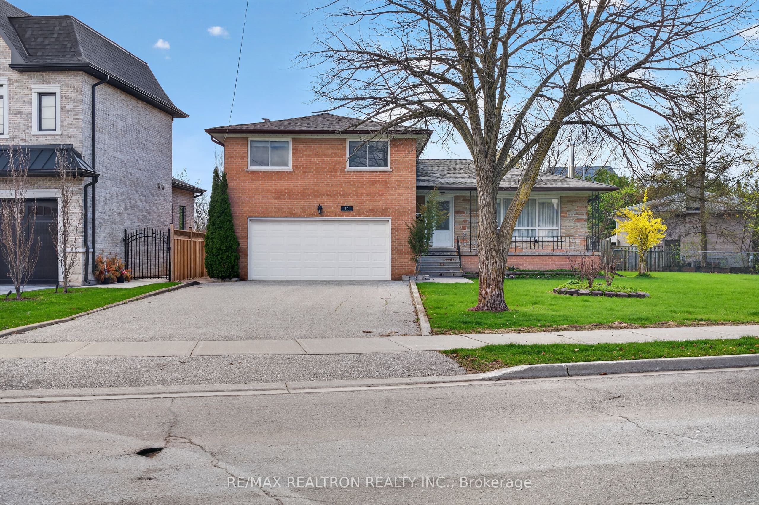 19 Claridge Drive — photo 12
