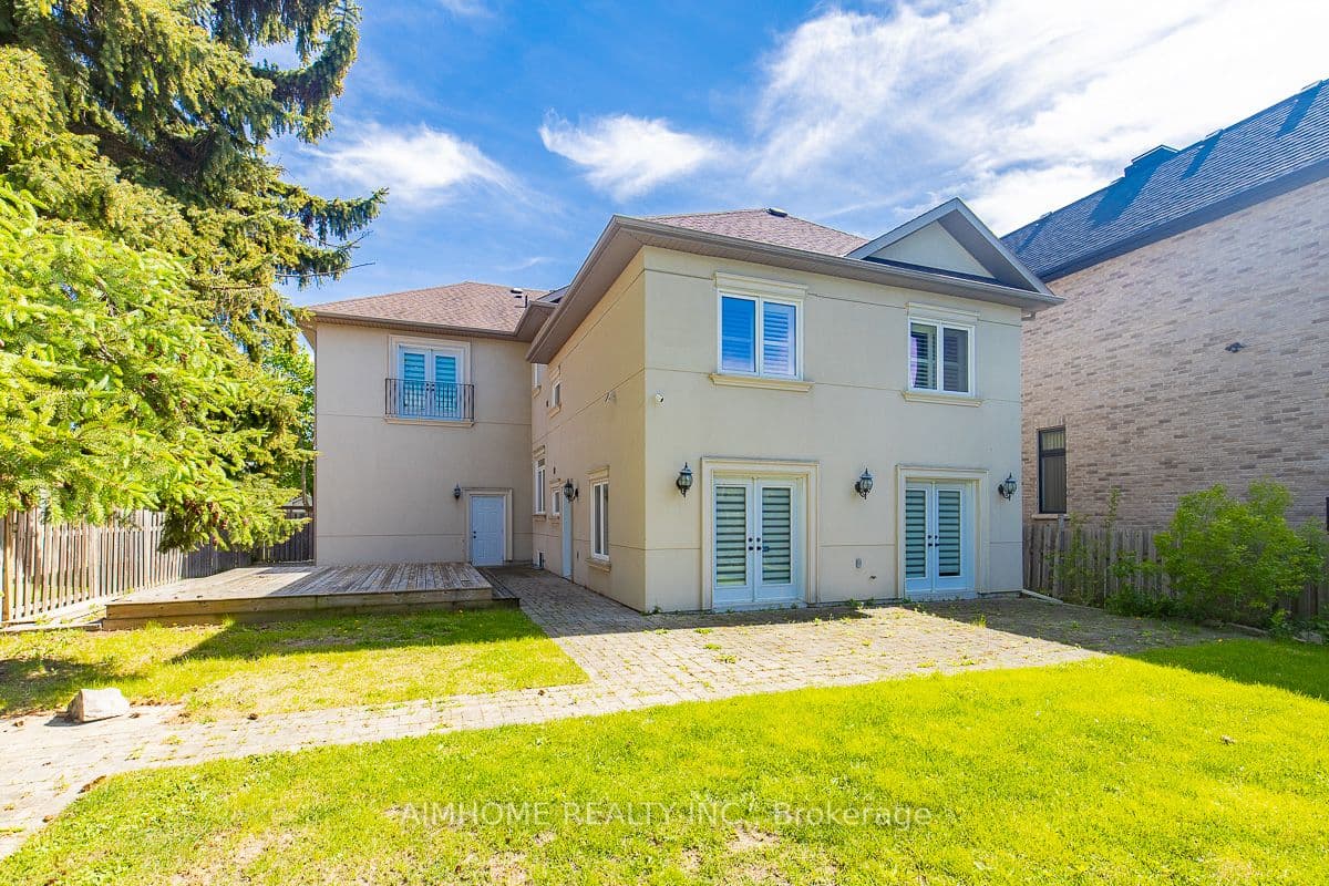 220 Weldrick Road W — photo 50
