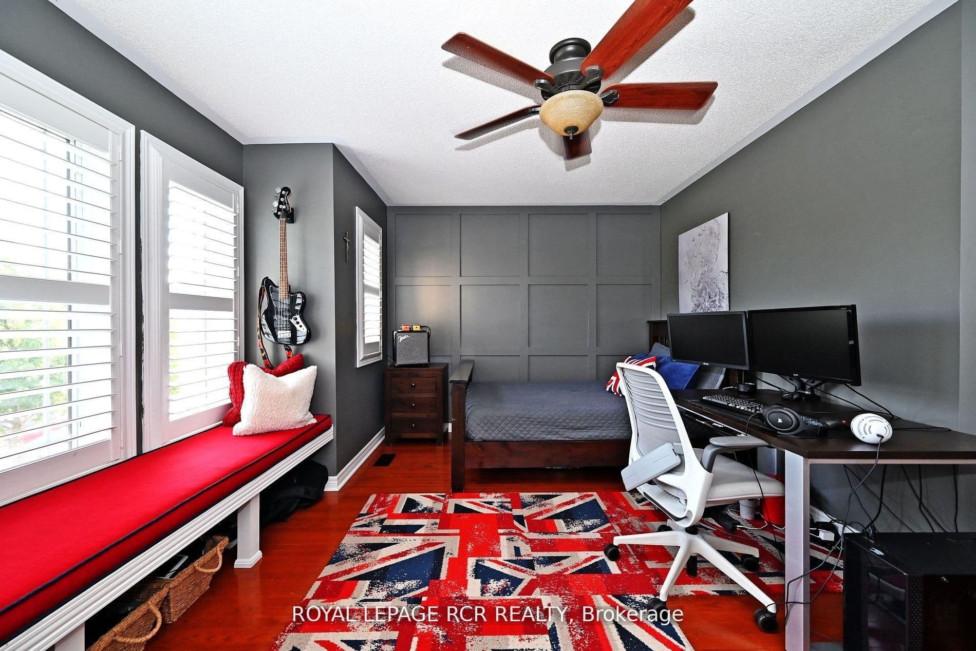 142 Regatta Avenue — photo 26