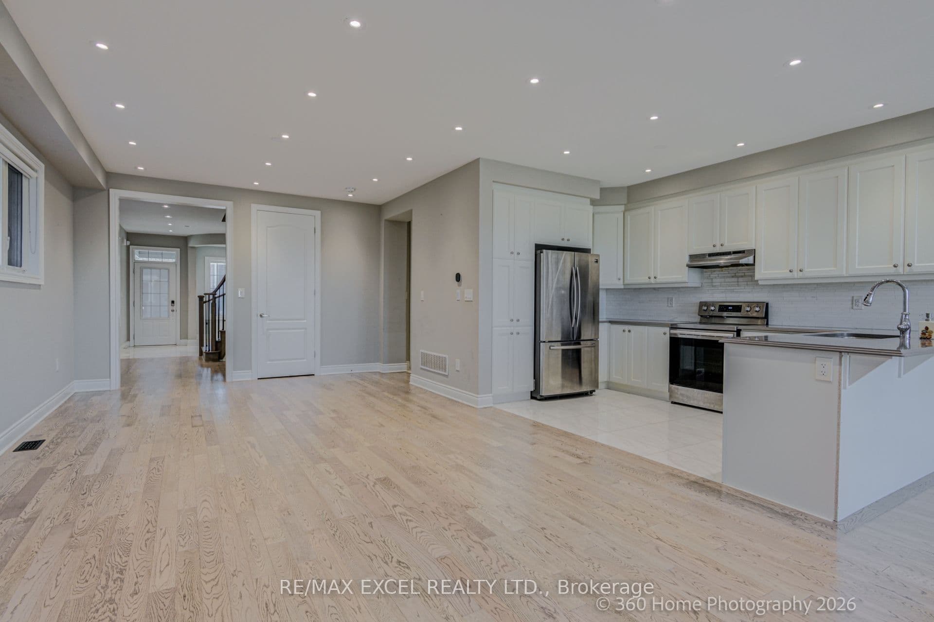94 Hartney Drive — photo 12