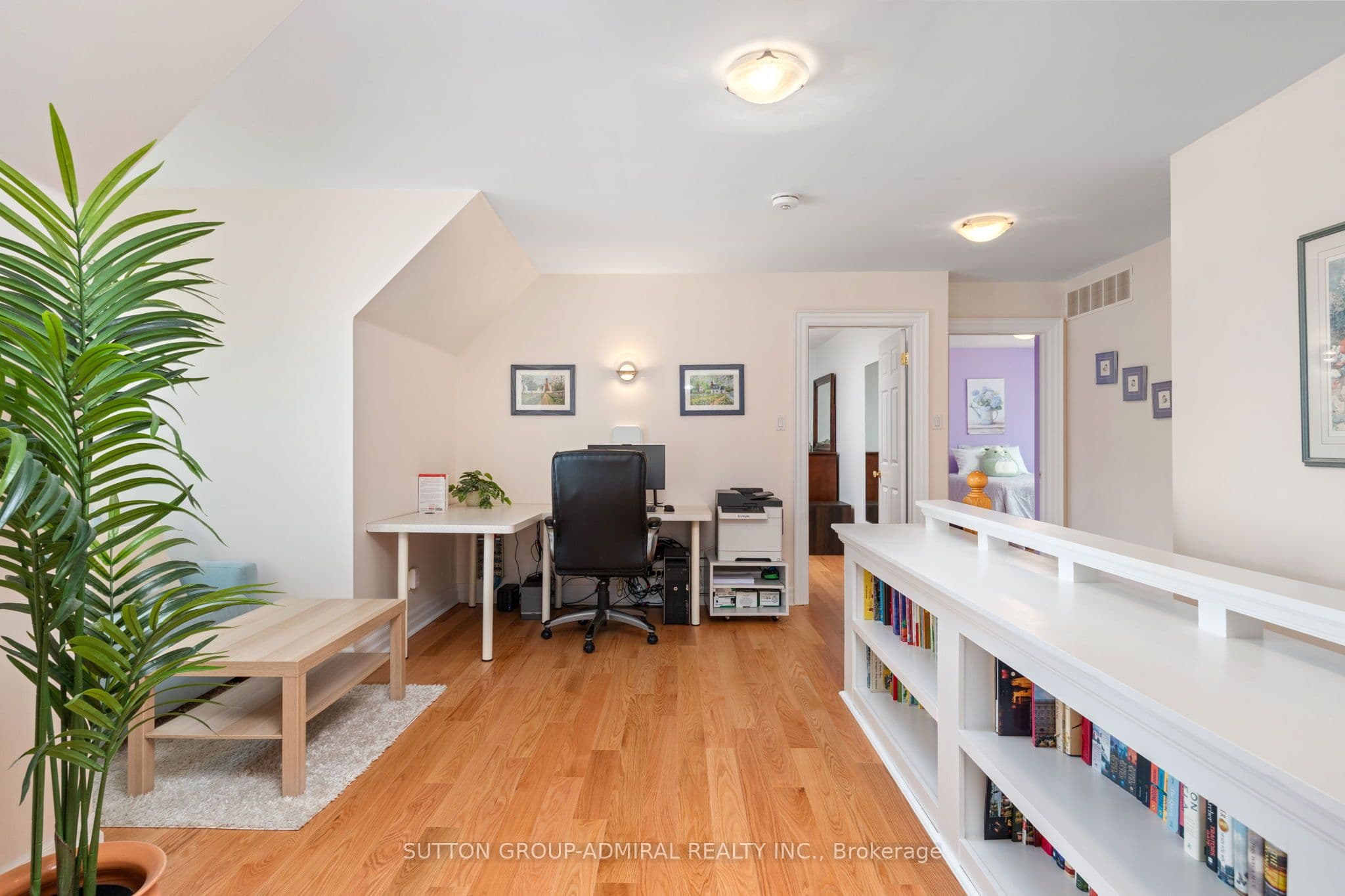 54 Starlight Crescent — photo 31