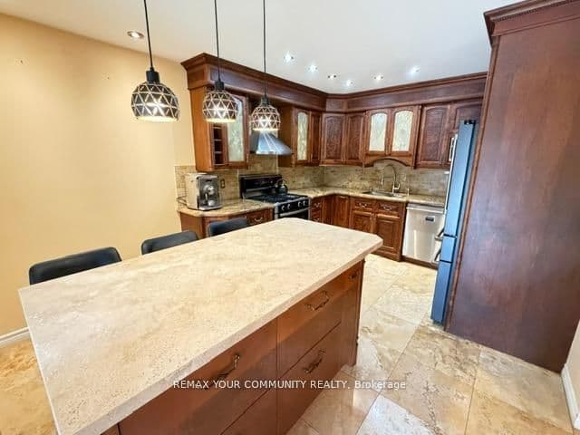 19 Roosevelt Drive — photo 10