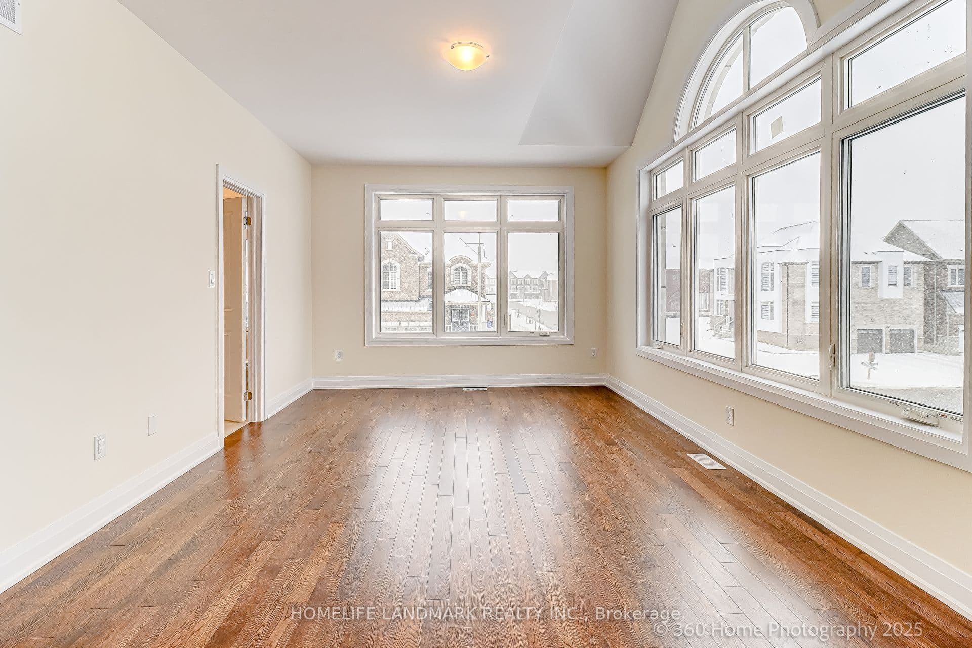 8 Mapleton Street — photo 16