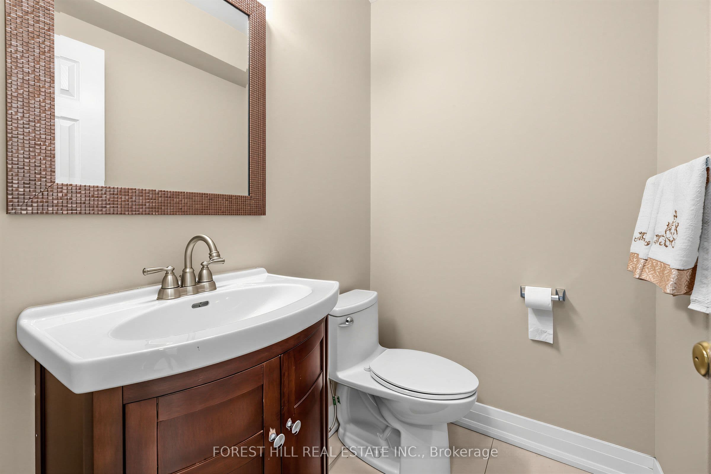 17 Lady Lynn Crescent — photo 12