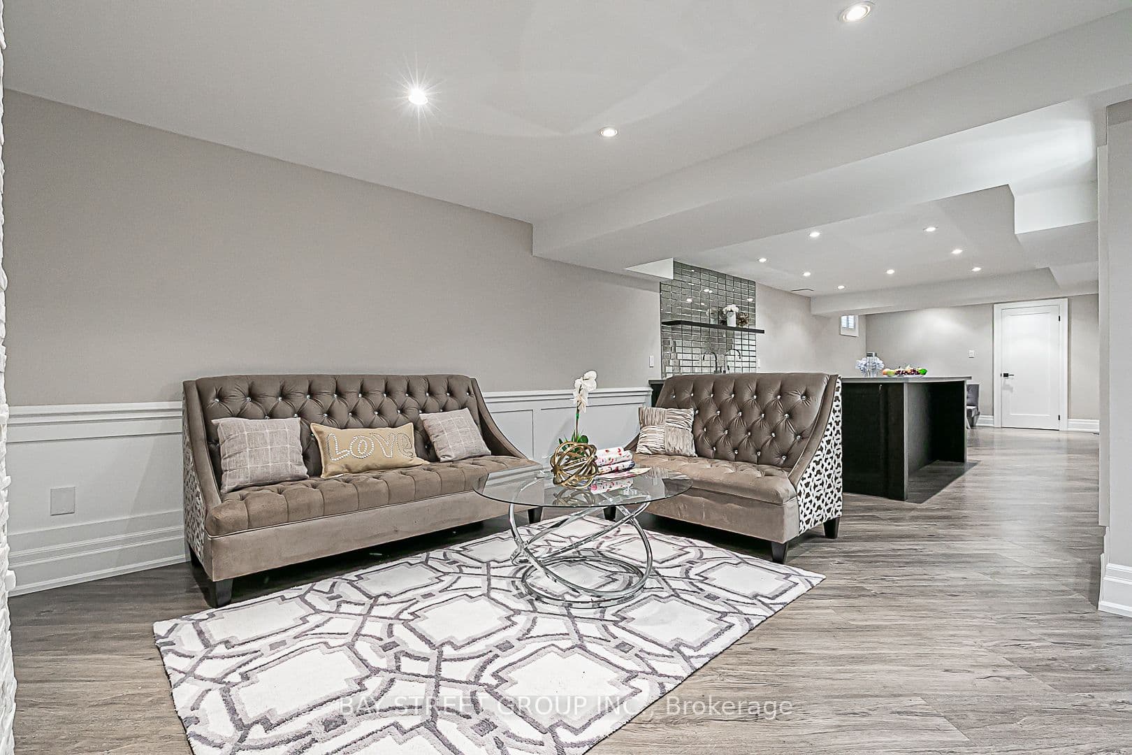 11 Gatcombe Circle — photo 42