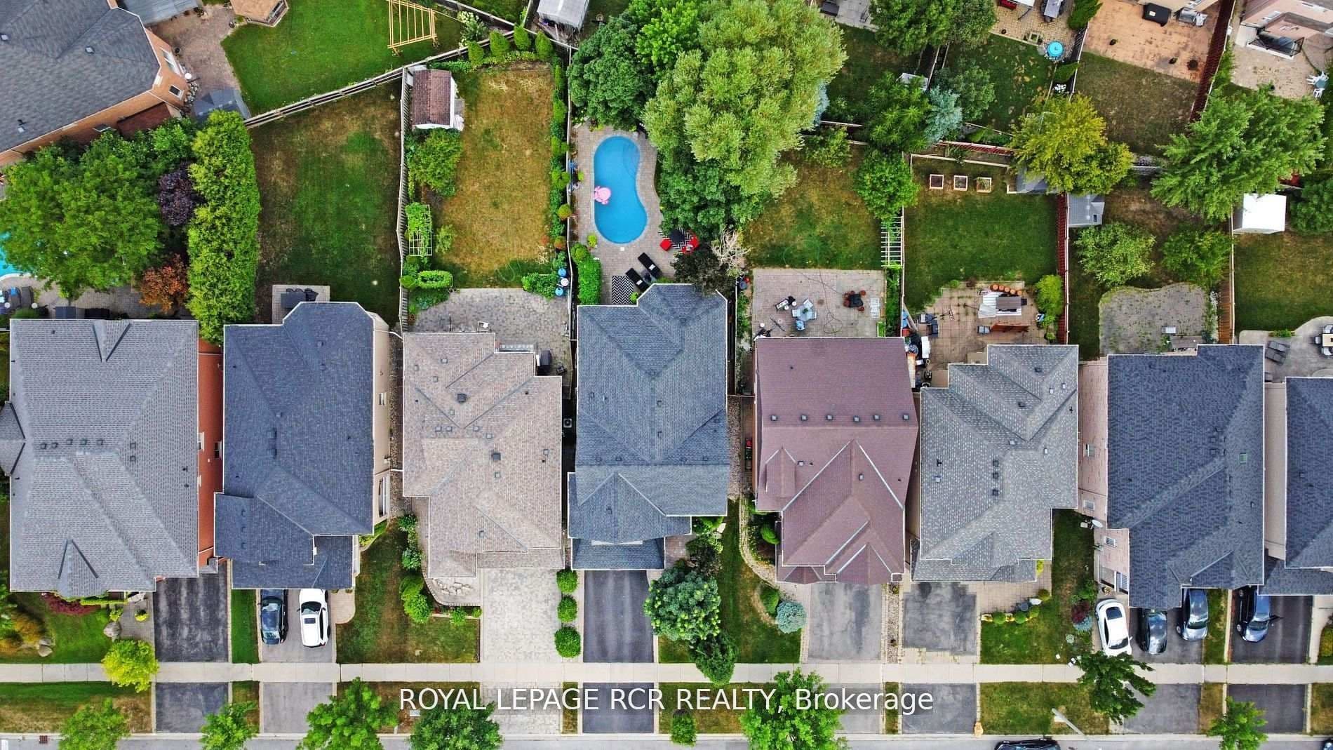 142 Regatta Avenue — photo 44