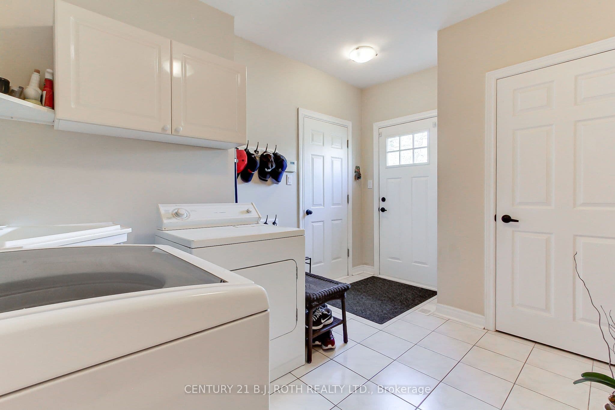 32 Timber Valley Avenue — photo 23