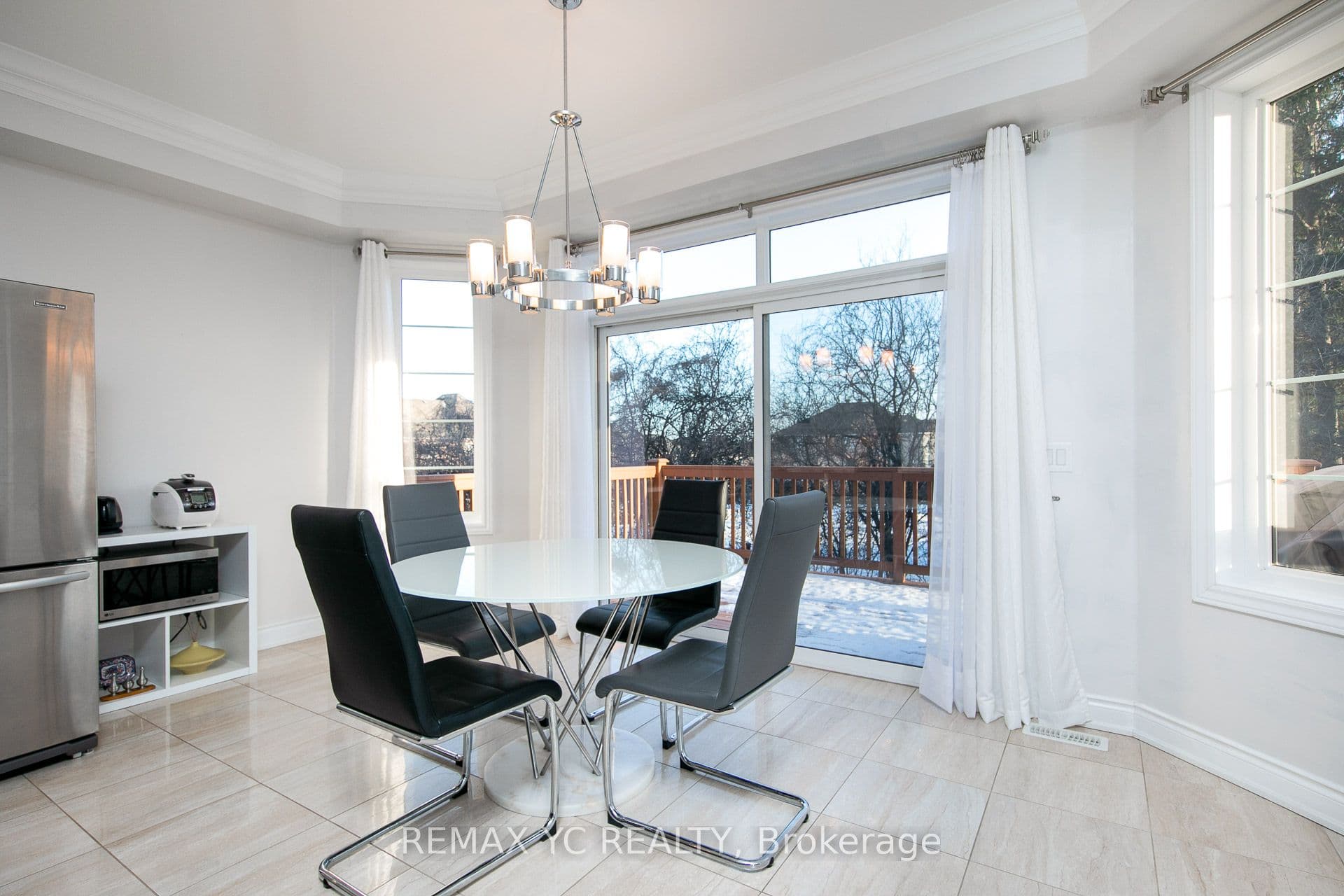 43 Laredo Drive — photo 15