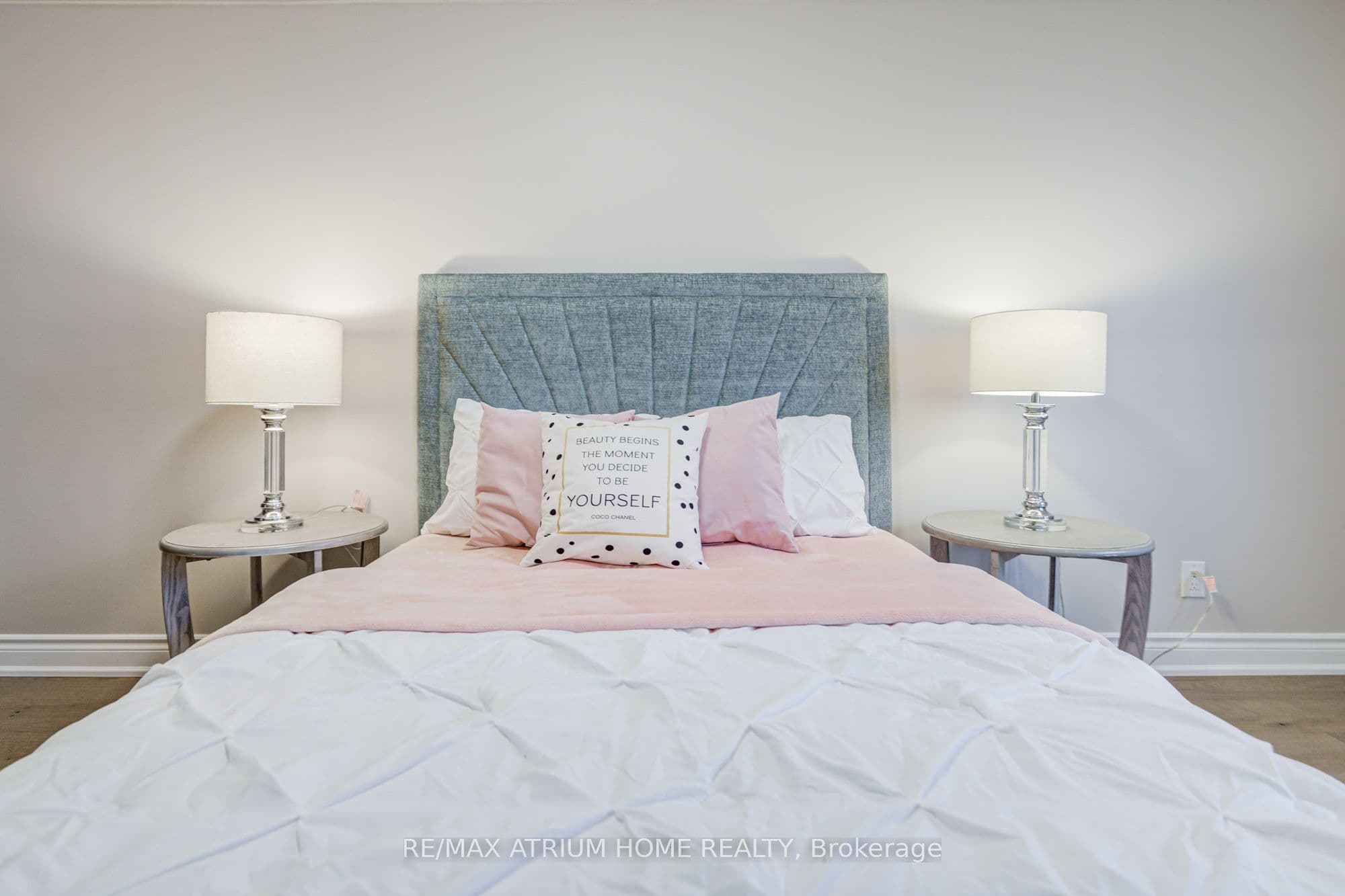70 Strathearn Avenue — photo 22