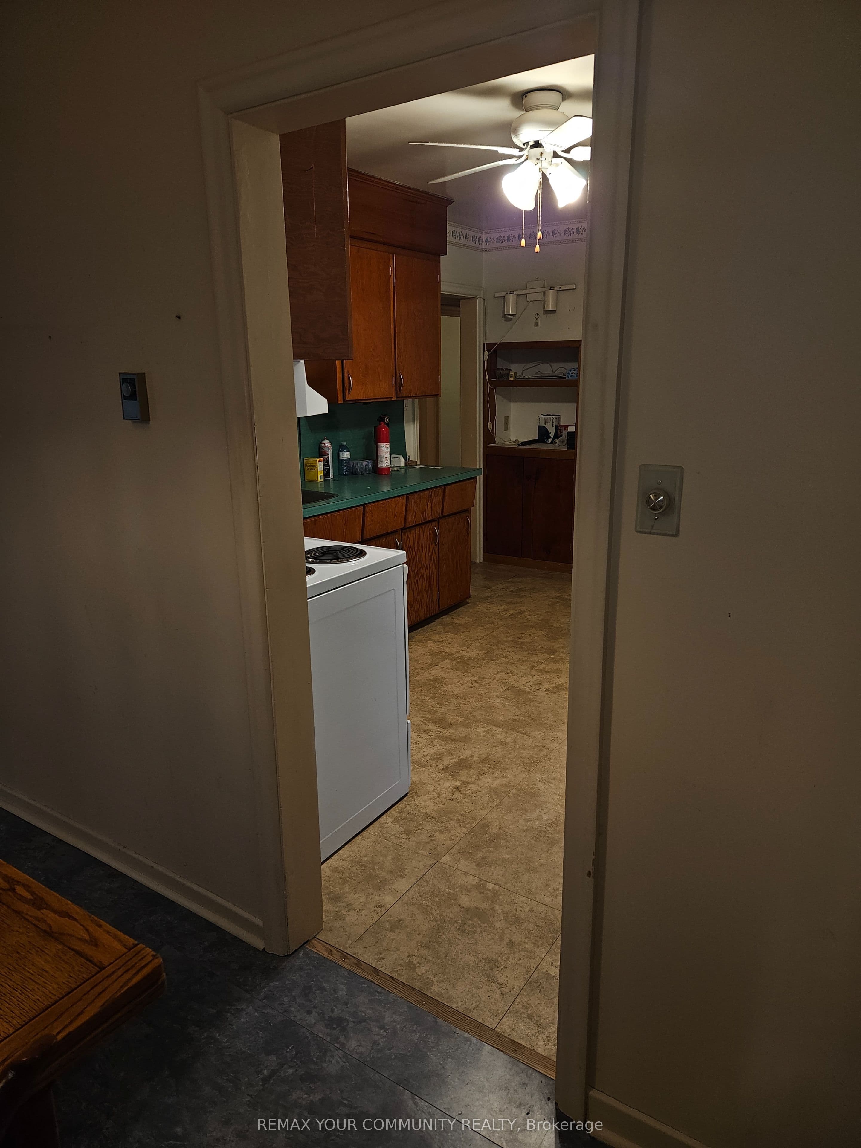 11419 Bathurst Street — photo 12