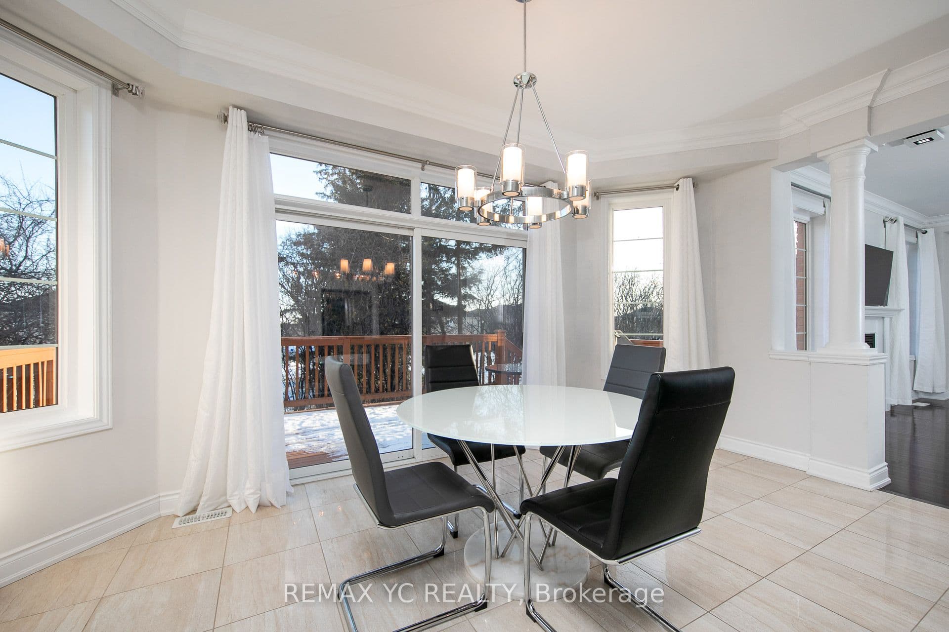 43 Laredo Drive — photo 14
