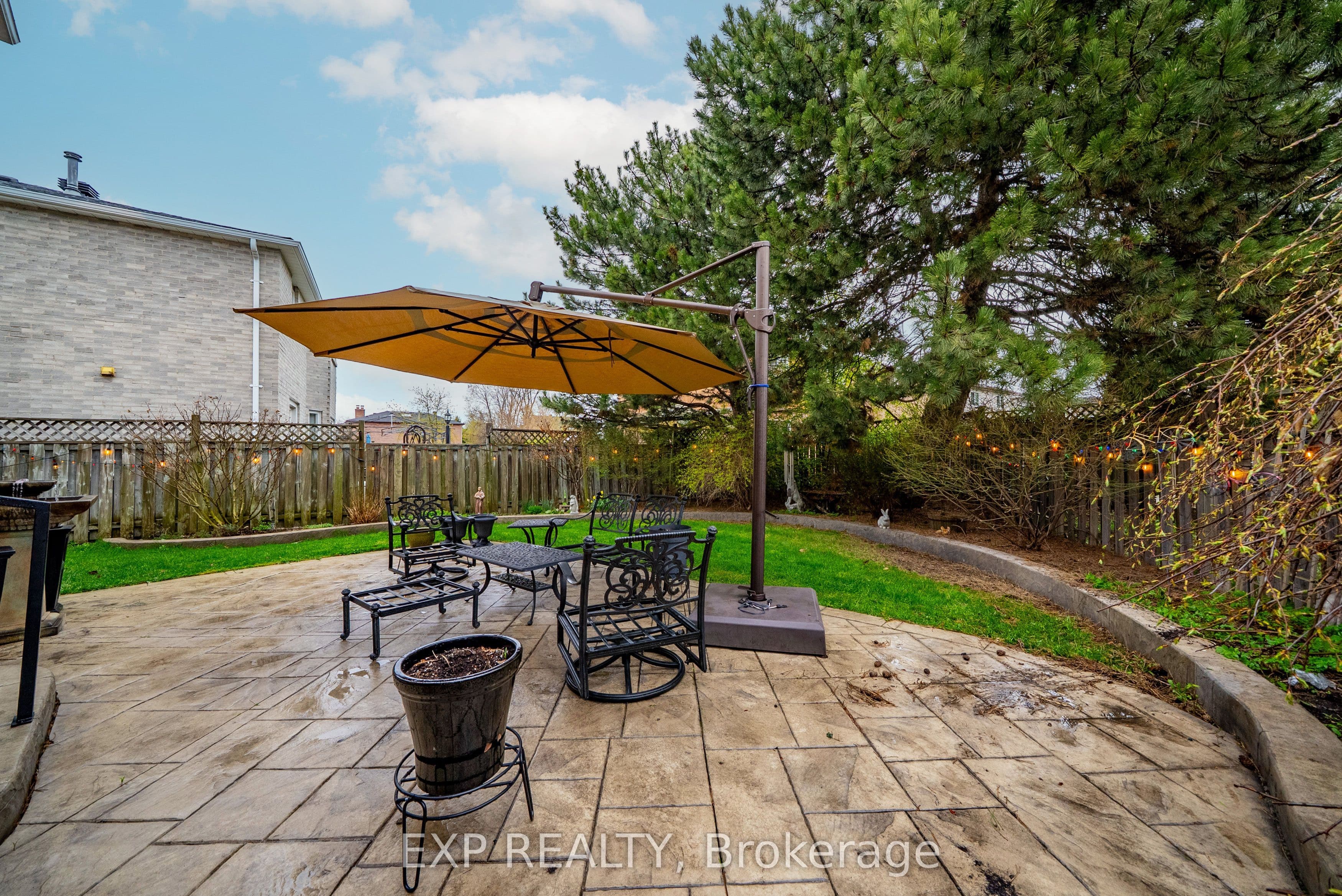 90 Brillinger Street — photo 45