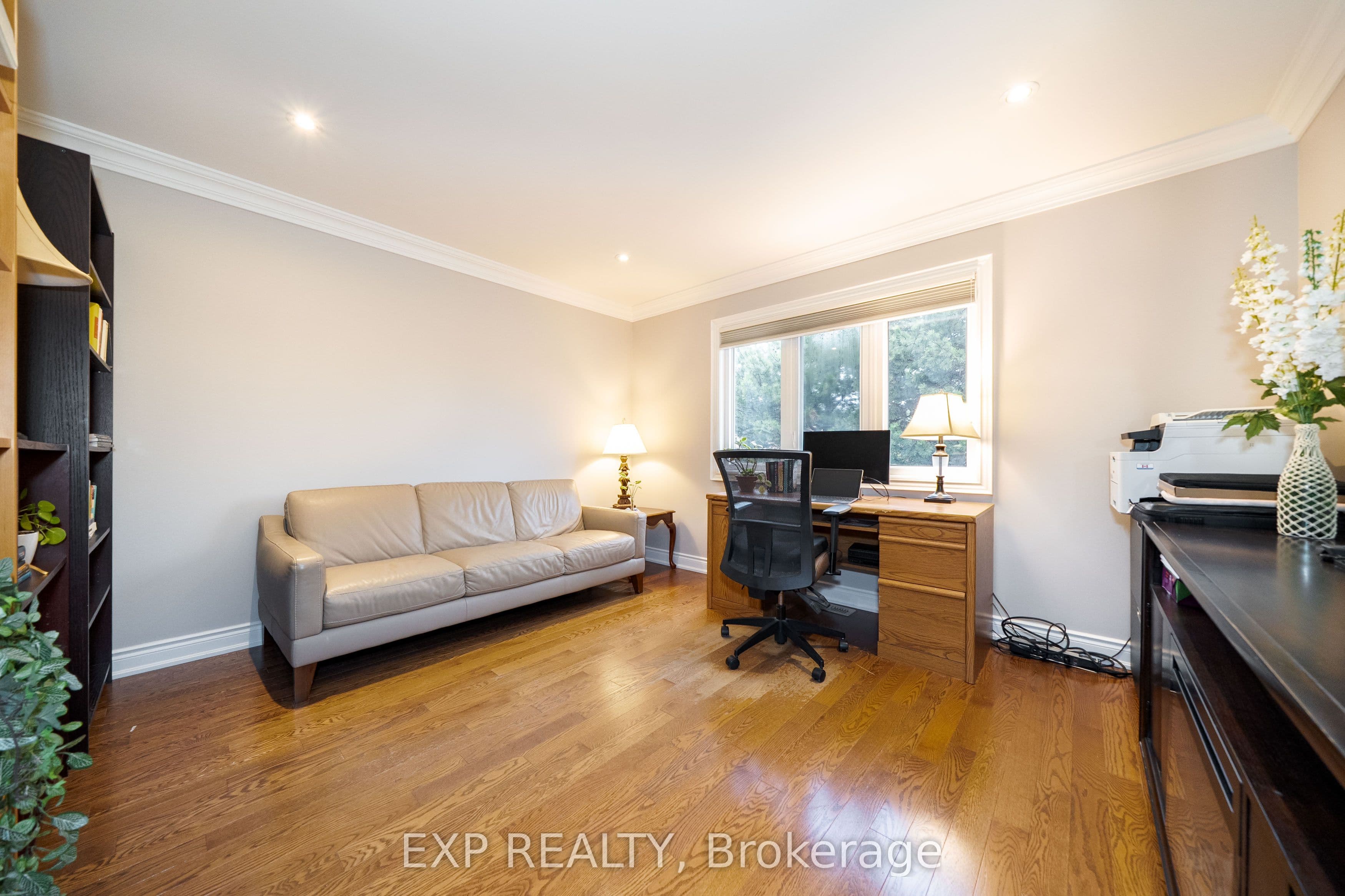 90 Brillinger Street — photo 27