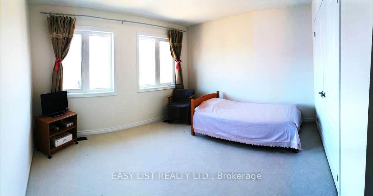 16 Grovewood Street — photo 22