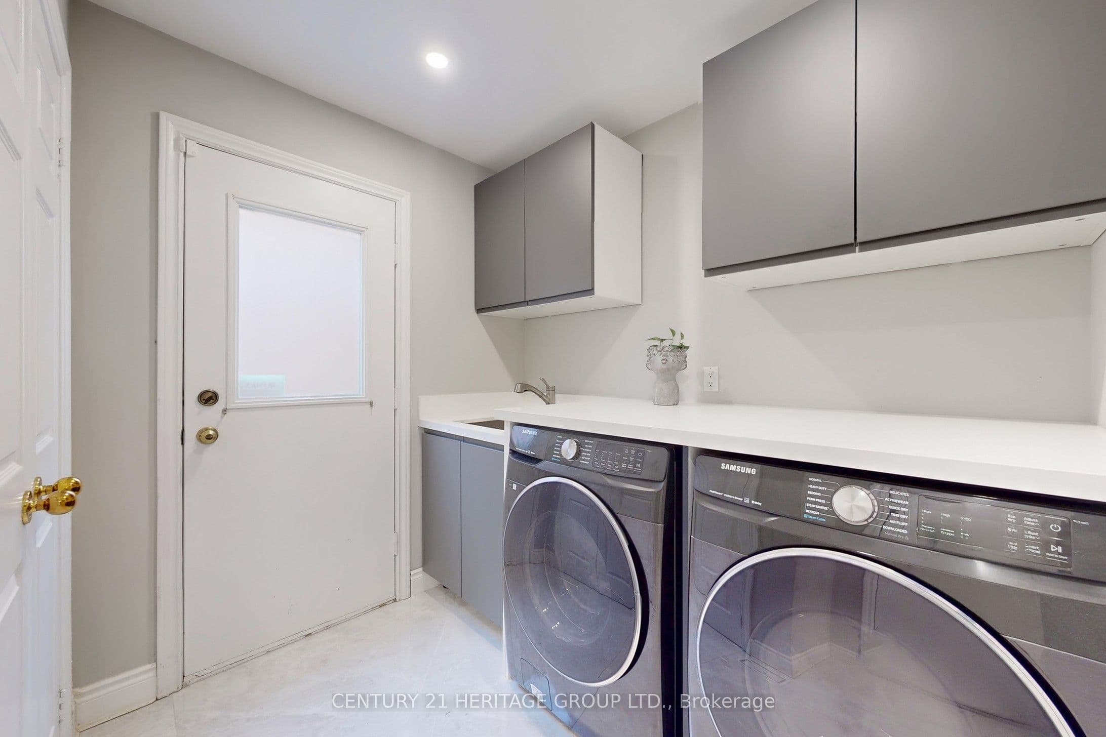 335 Fern Avenue — photo 33