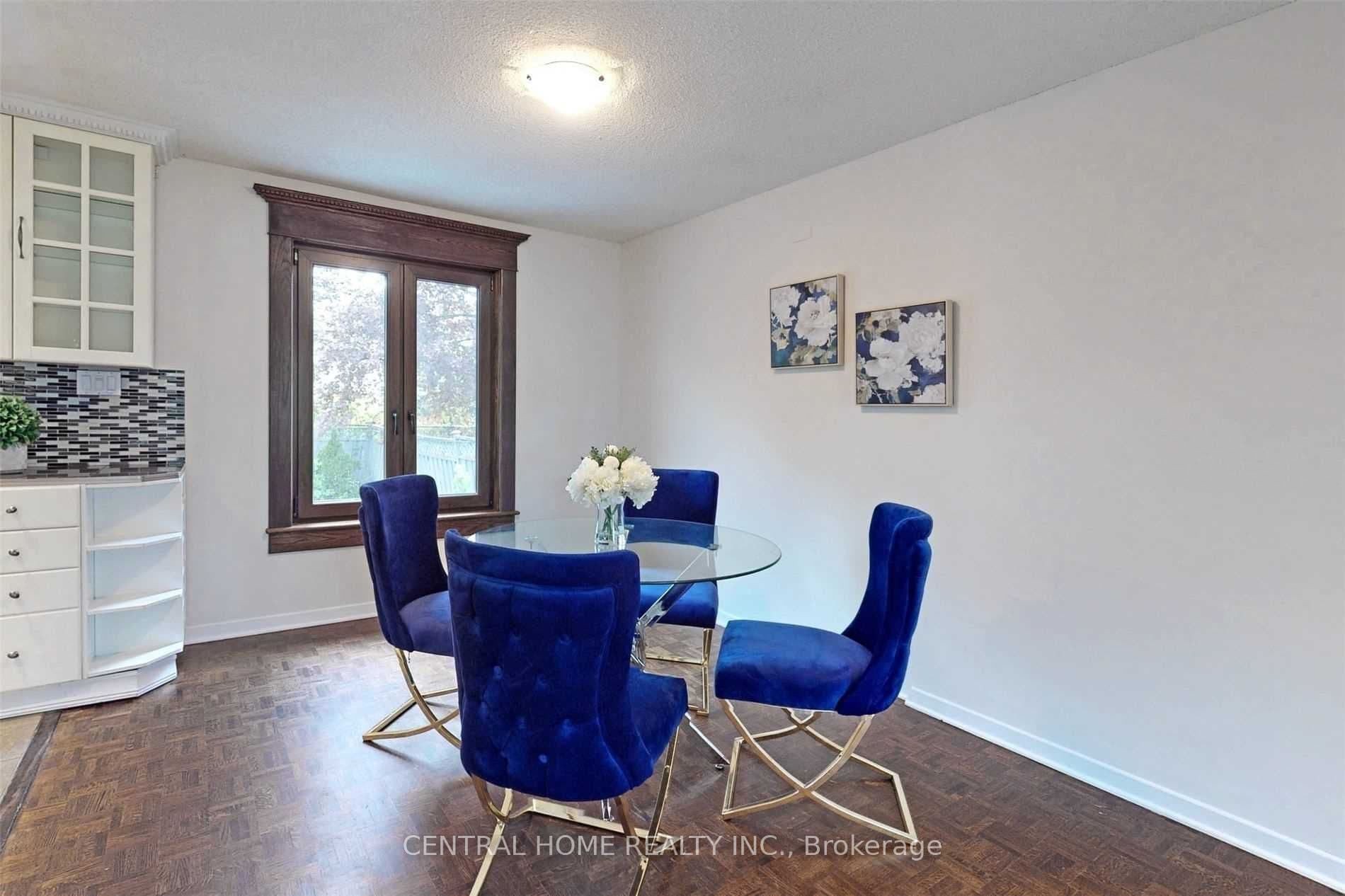 18 Mayvern Crescent — photo 22