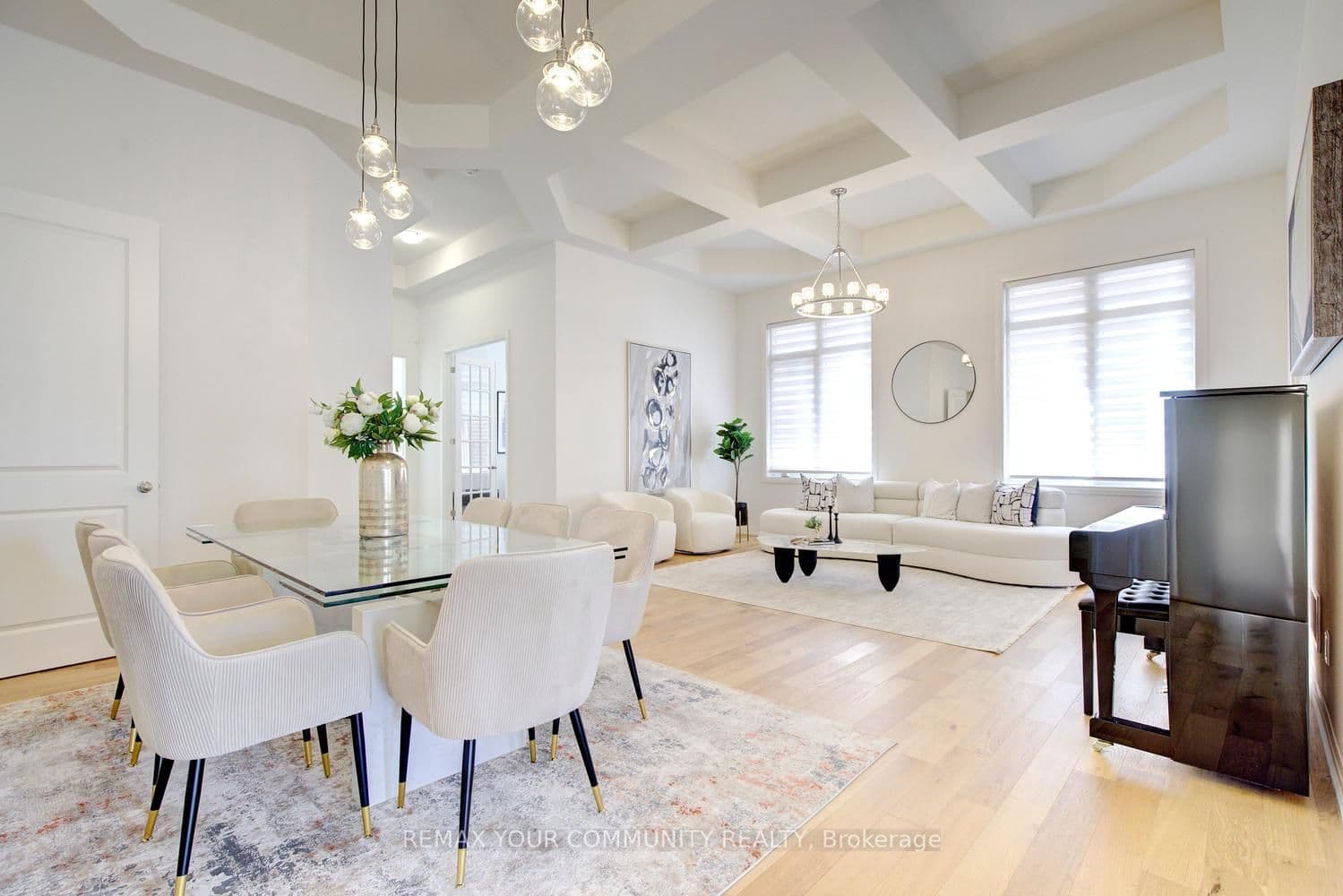 96 Bond Crescent — photo 30