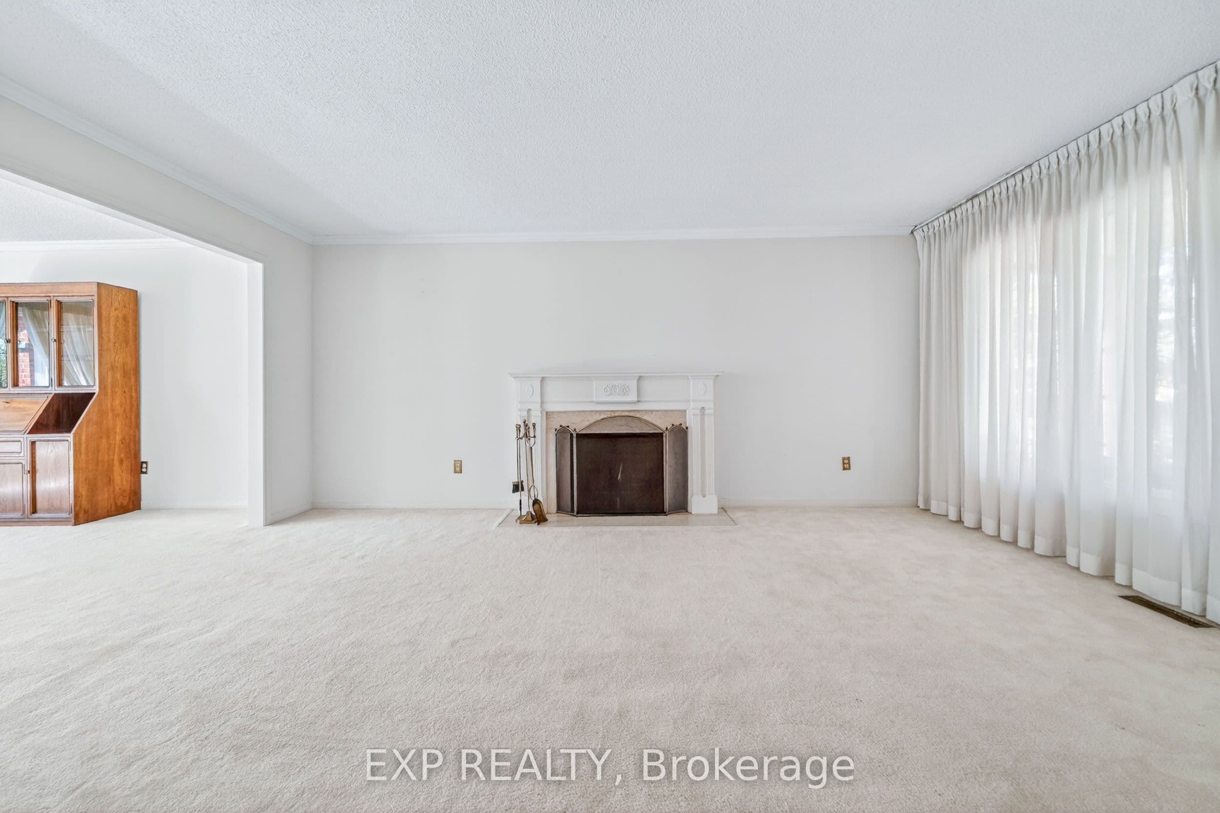 51 Sanderson Crescent — photo 20