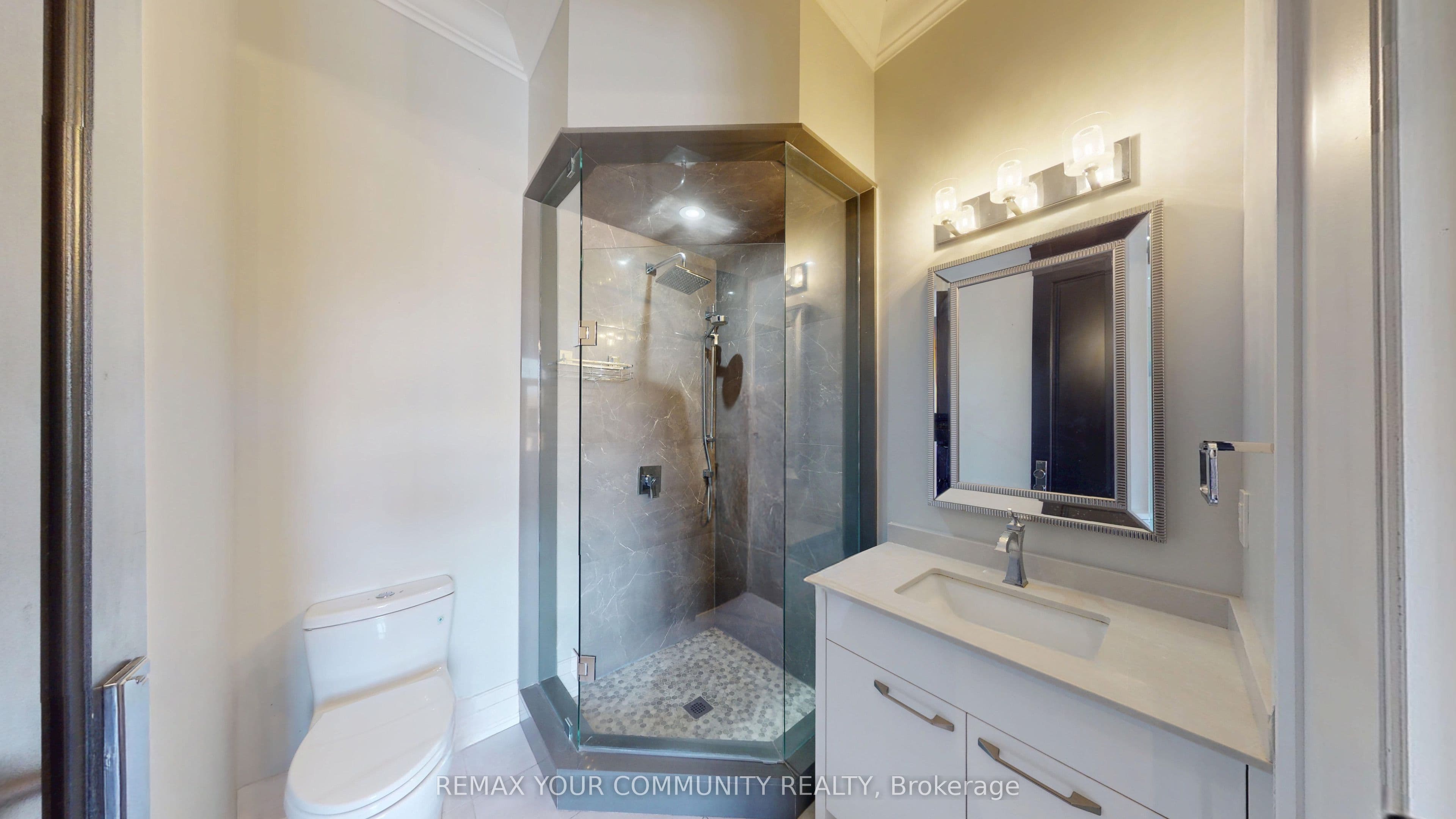 19 Blyth Street — photo 35