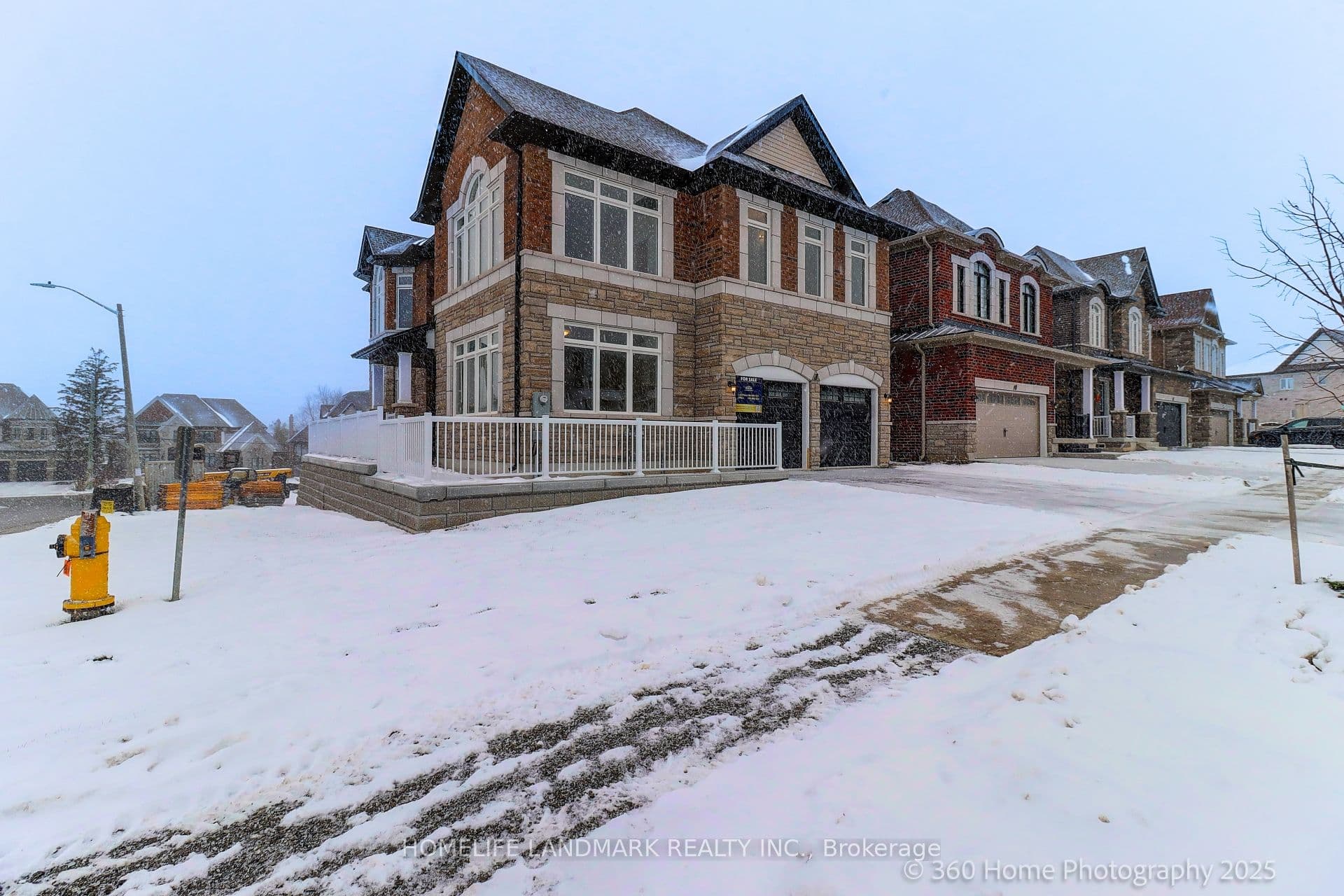 8 Mapleton Street — photo 3