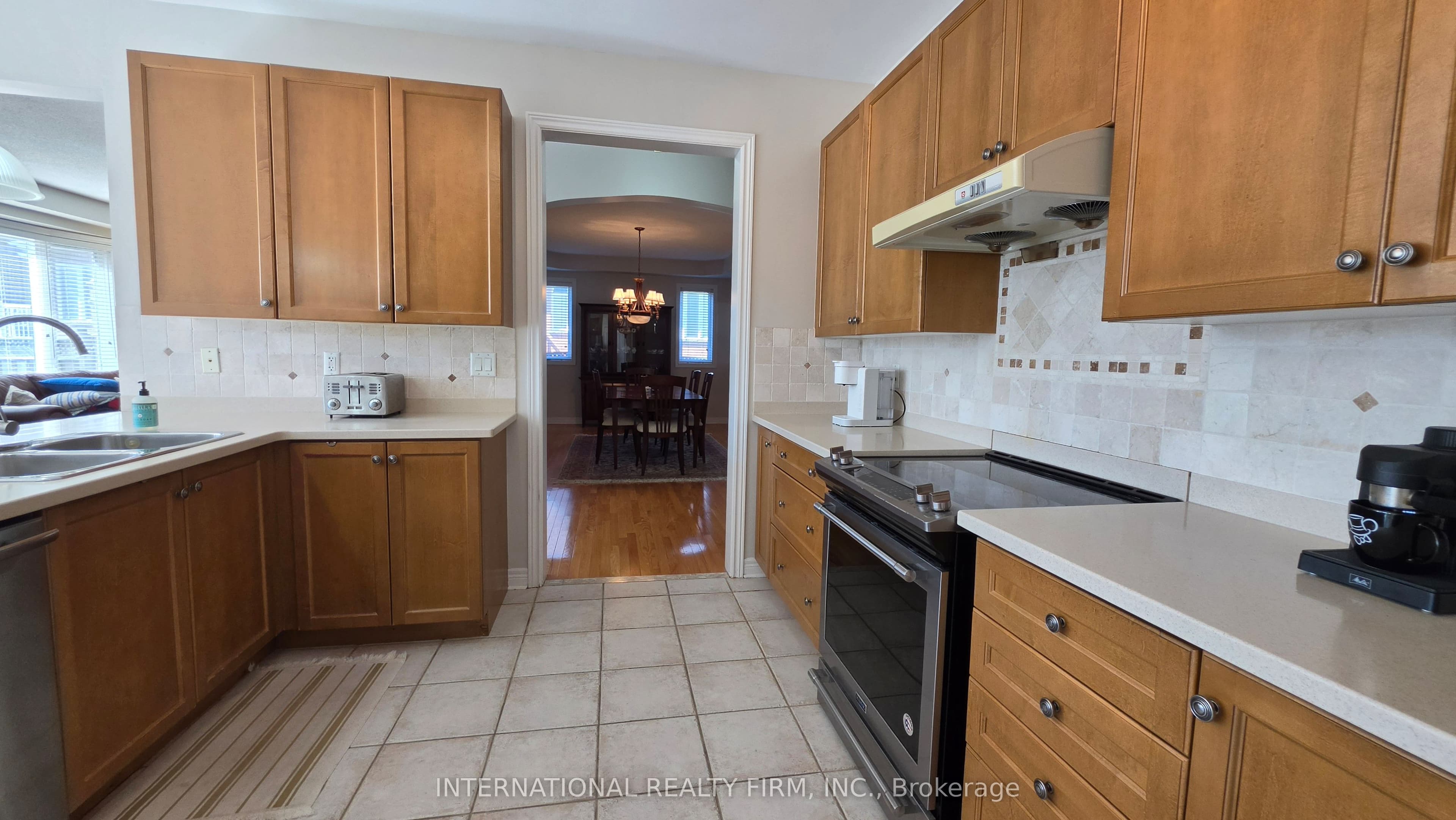 30 O'Hara Crescent — photo 16