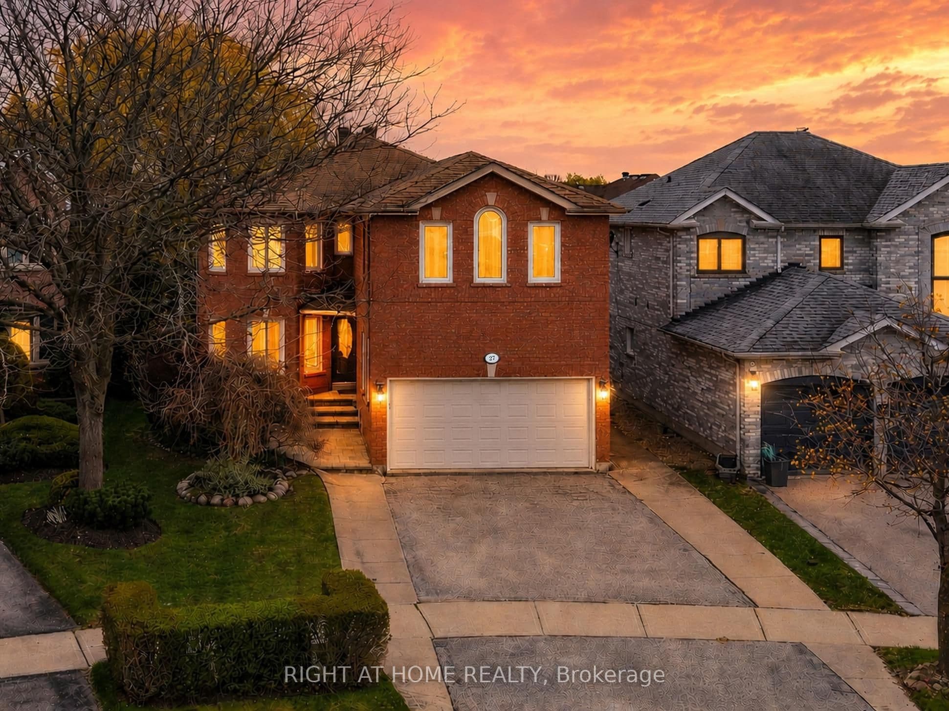 27 Crimson Court — photo 1