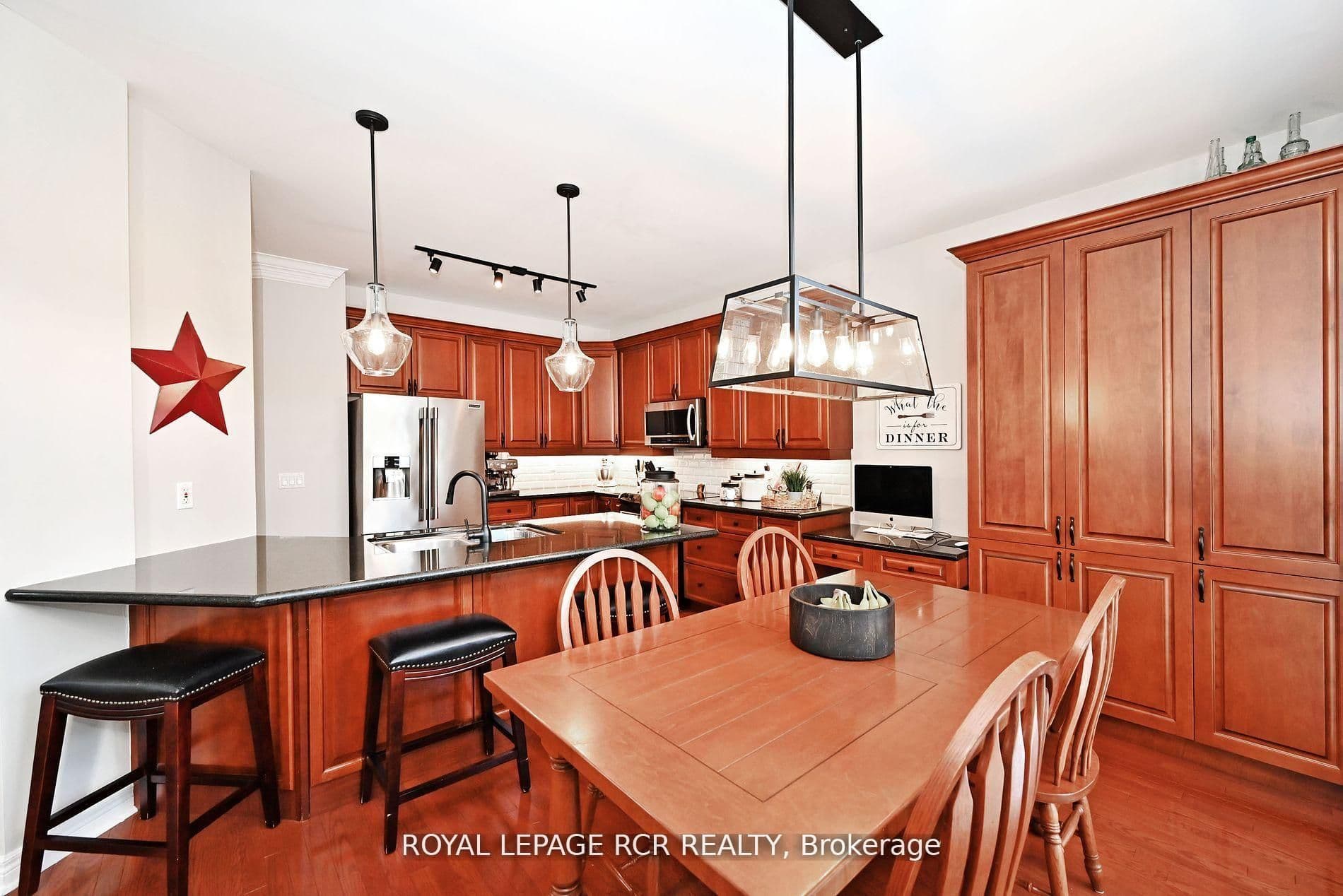 142 Regatta Avenue — photo 12