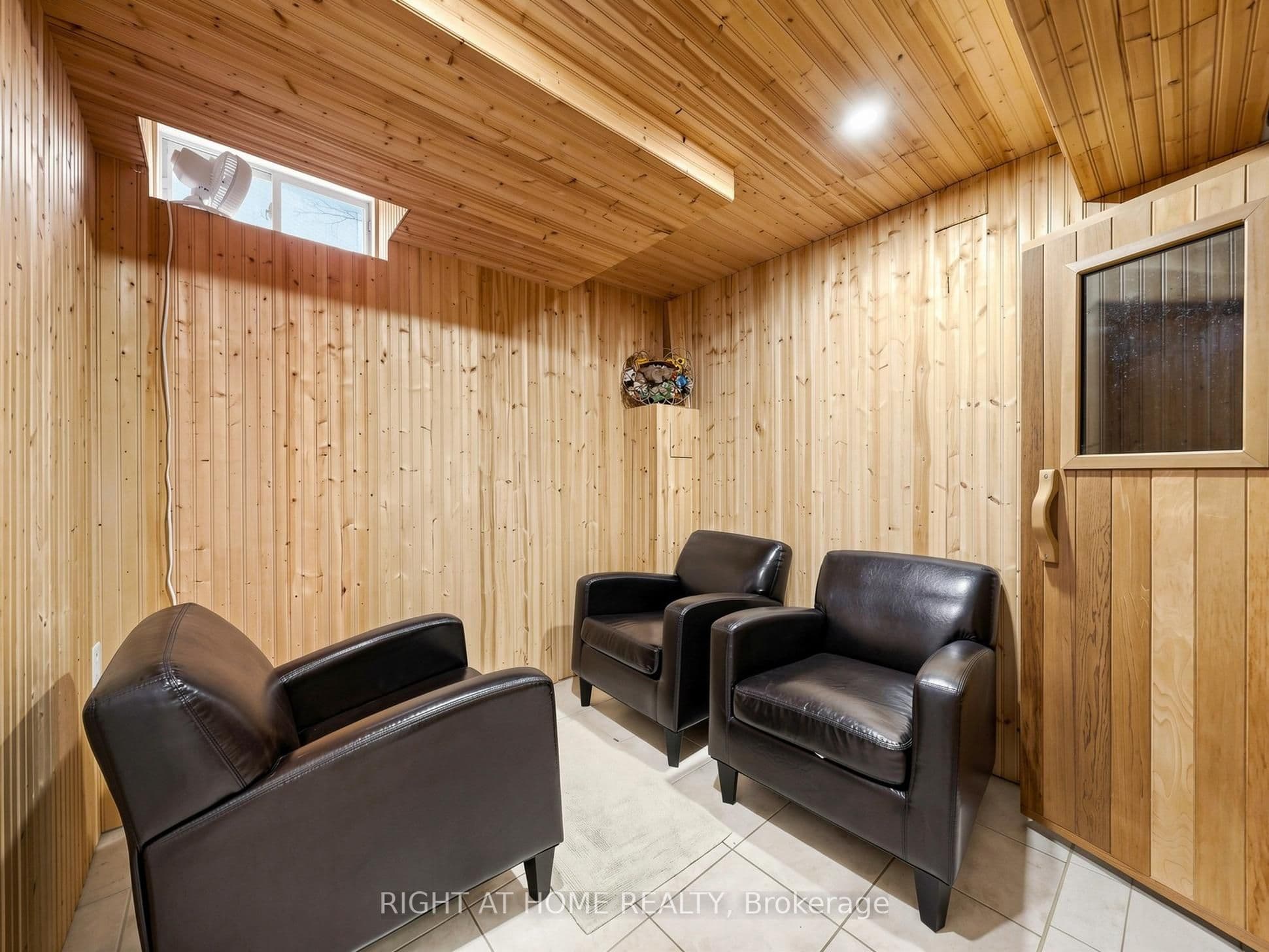 27 Crimson Court — photo 41