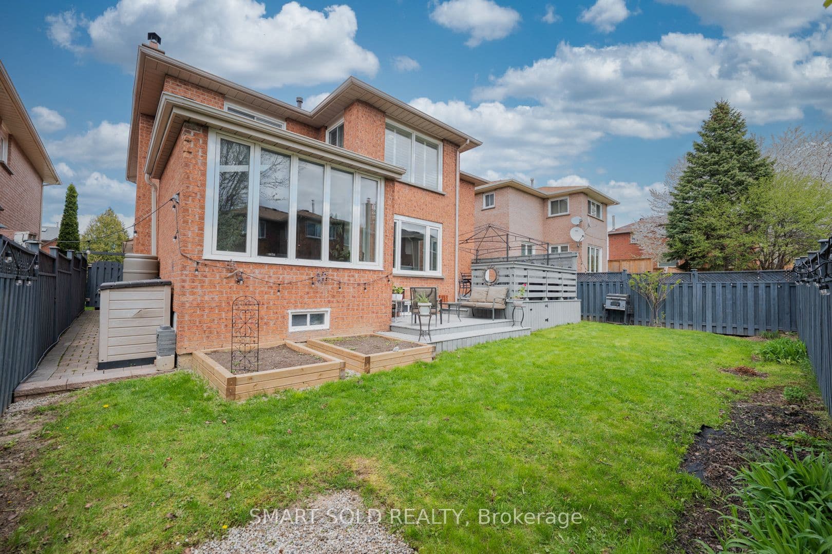 28 Westminster Drive — photo 45
