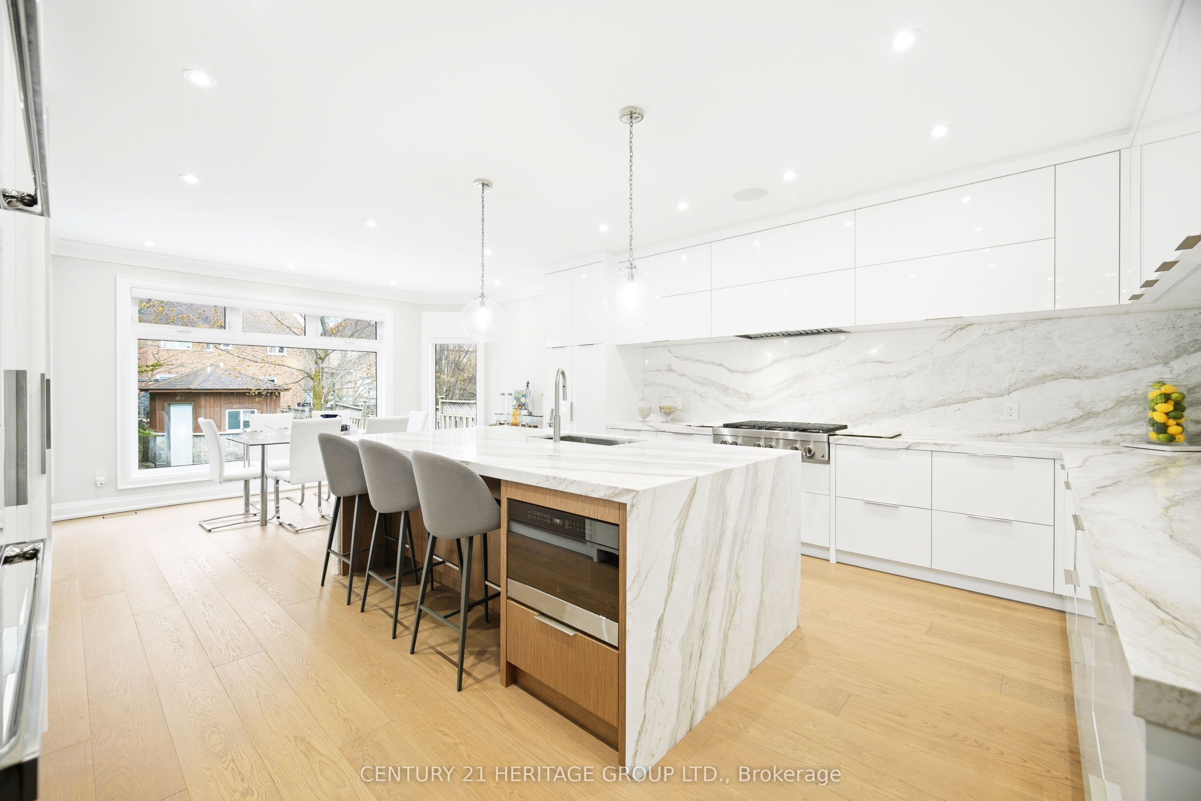 59 Estate Garden Drive — photo 2