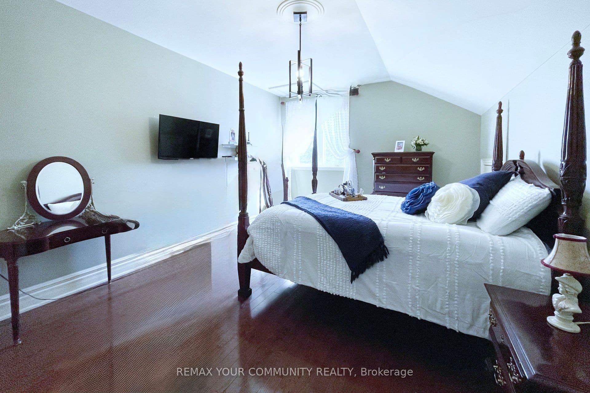 95 Naughton Drive — photo 34