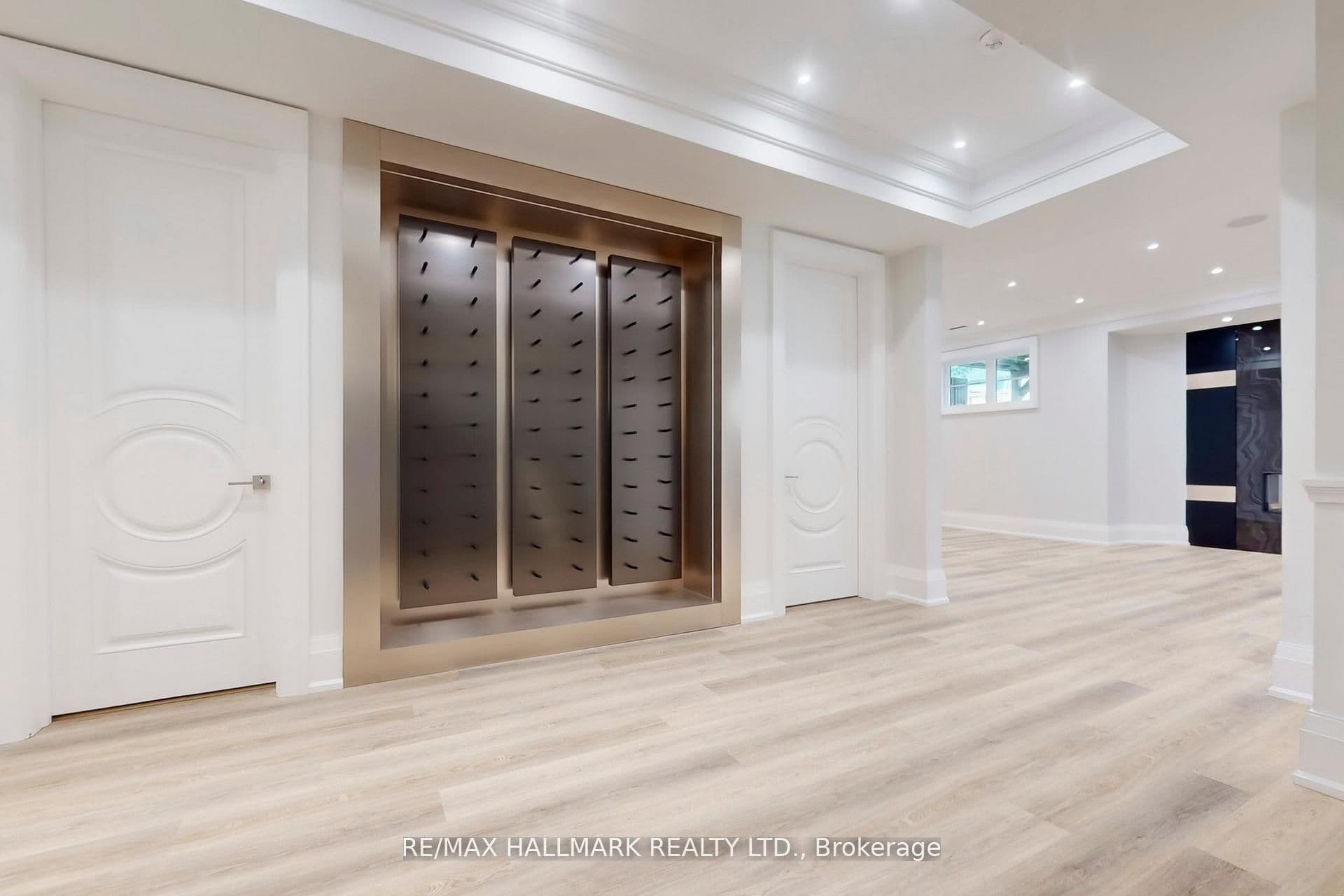 152 Olde Bayview Avenue — photo 32