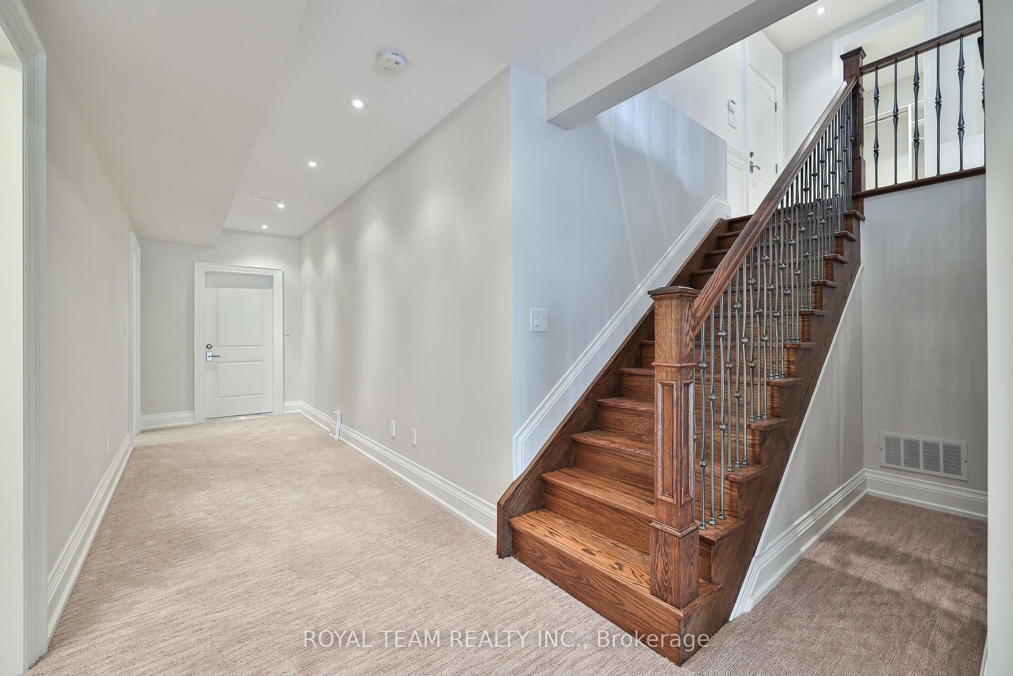 130 Elmwood Avenue — photo 42