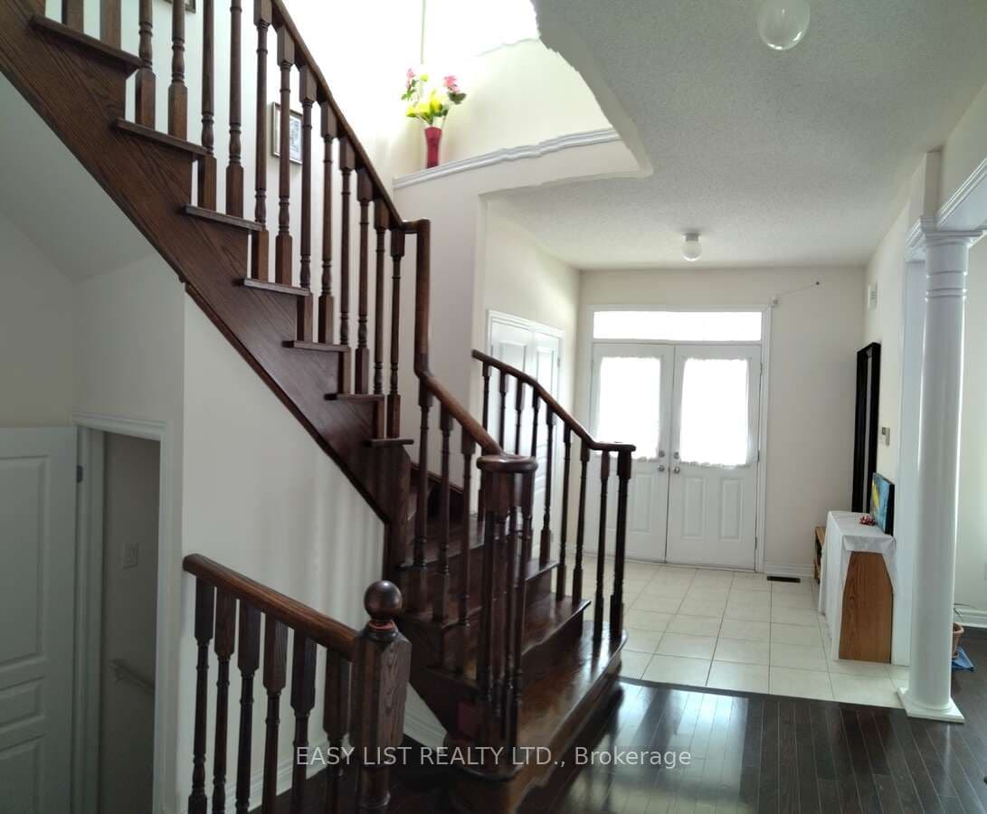 16 Grovewood Street — photo 13